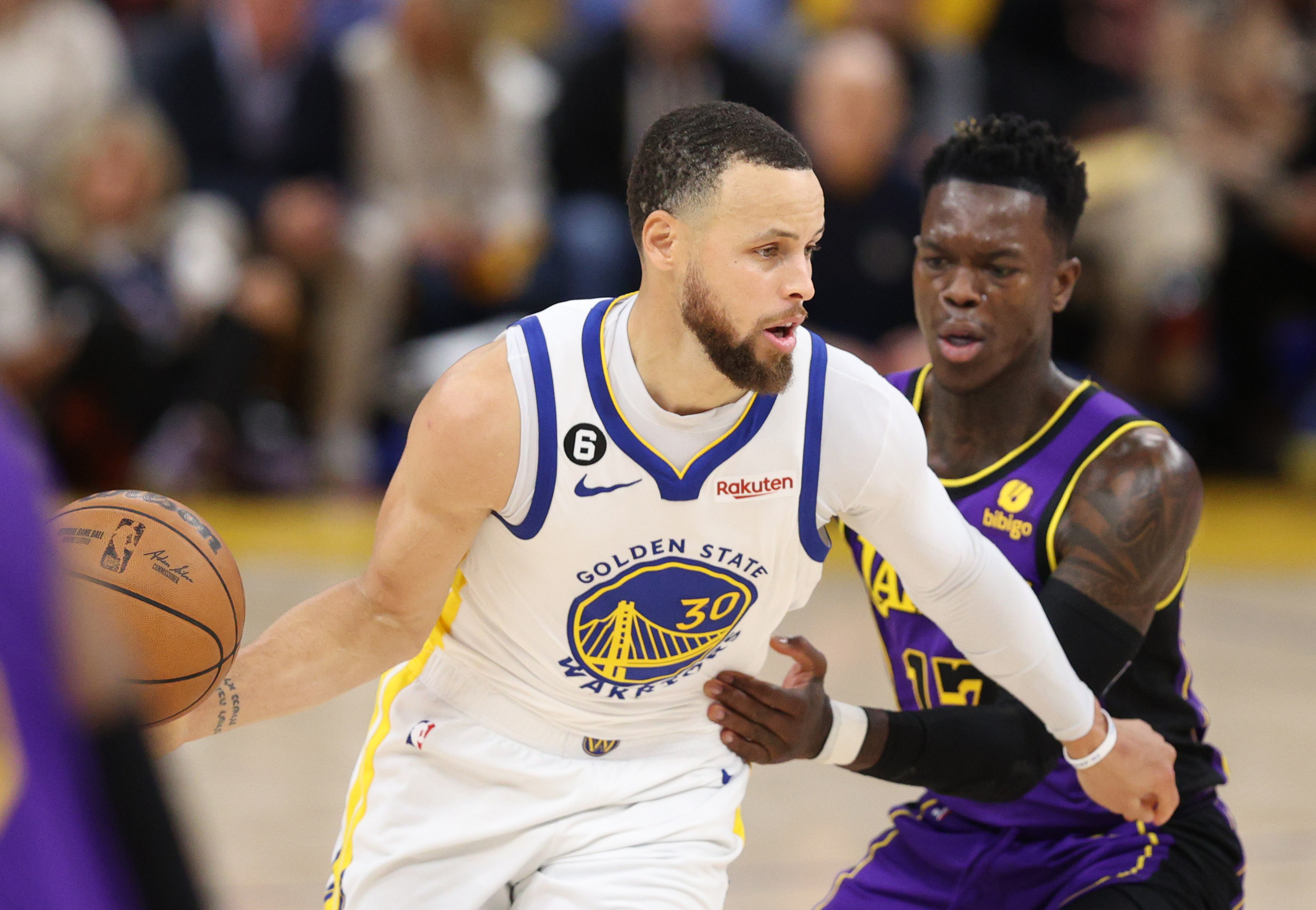 Warriors vs. Lakers odds, prediction: Target Steph Curry, Dennis Schröder  in the player prop market