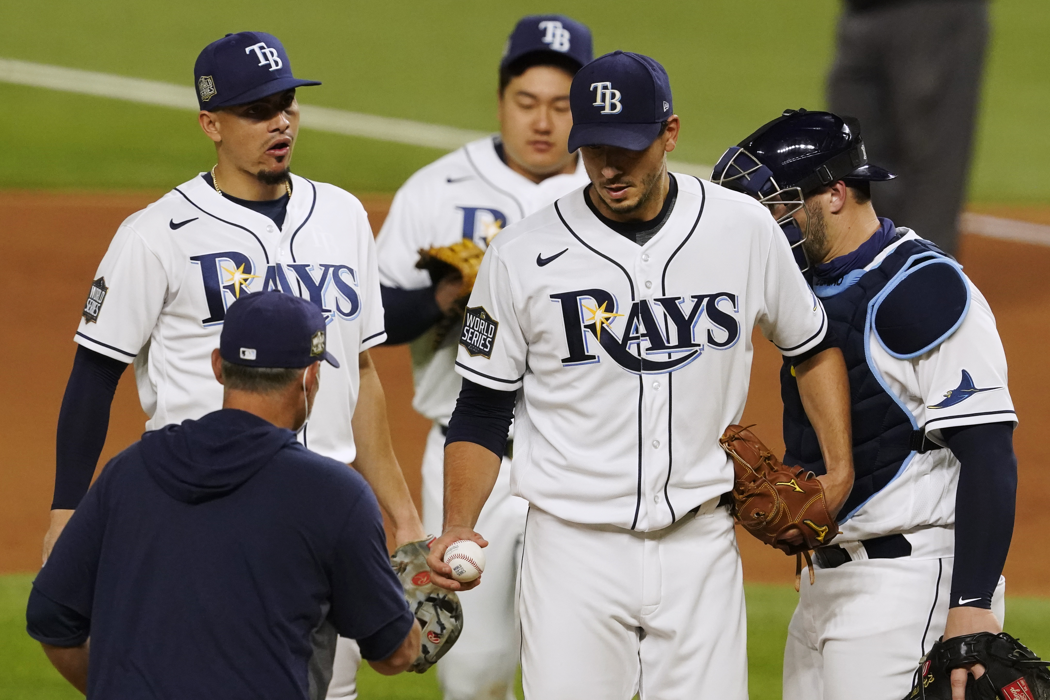 Buehler leads Dodgers over Rays for 2-1 World Series lead