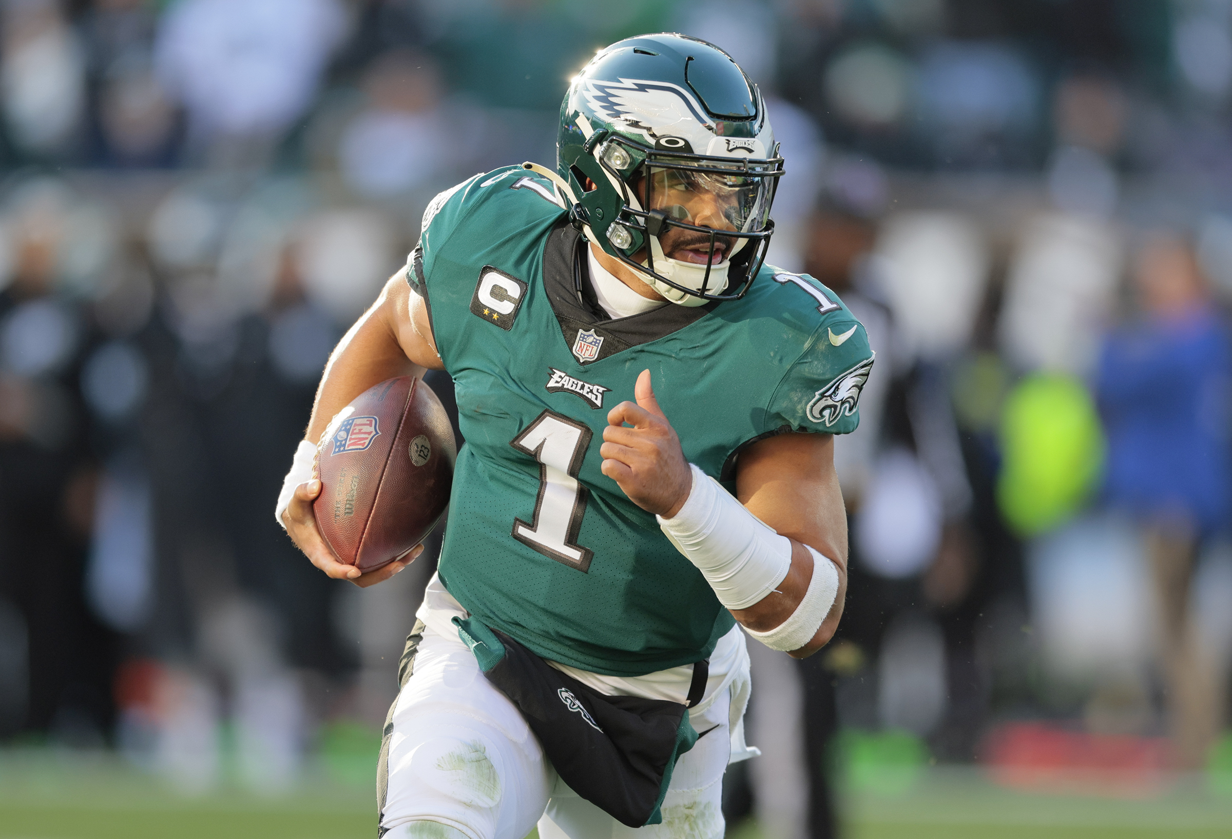 Eagles-Titans analysis: Jalen Hurts and A.J. Brown are