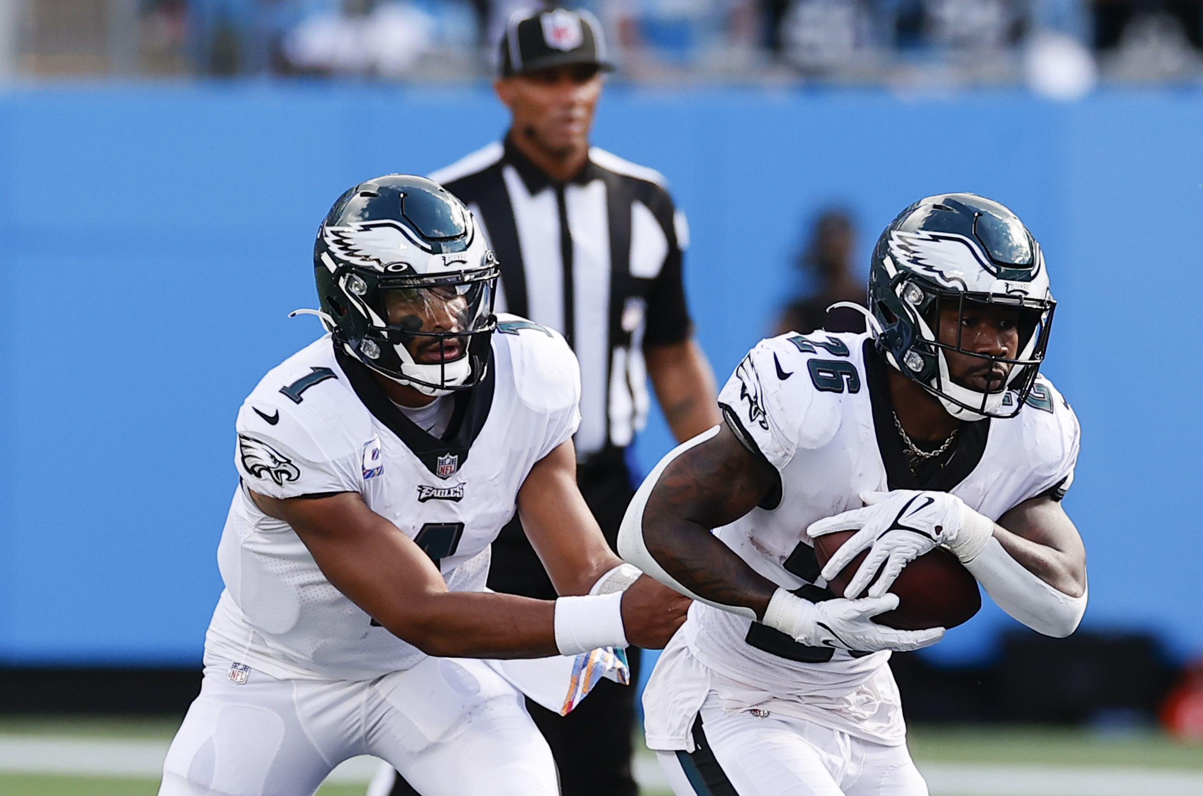 Eagles avoid serious injuries to Jason Kelce, Steven Nelson heading into  late bye week