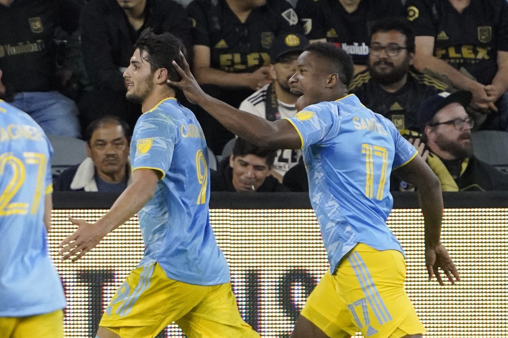 LAFC win 2019 Supporters' Shield, lift first major trophy