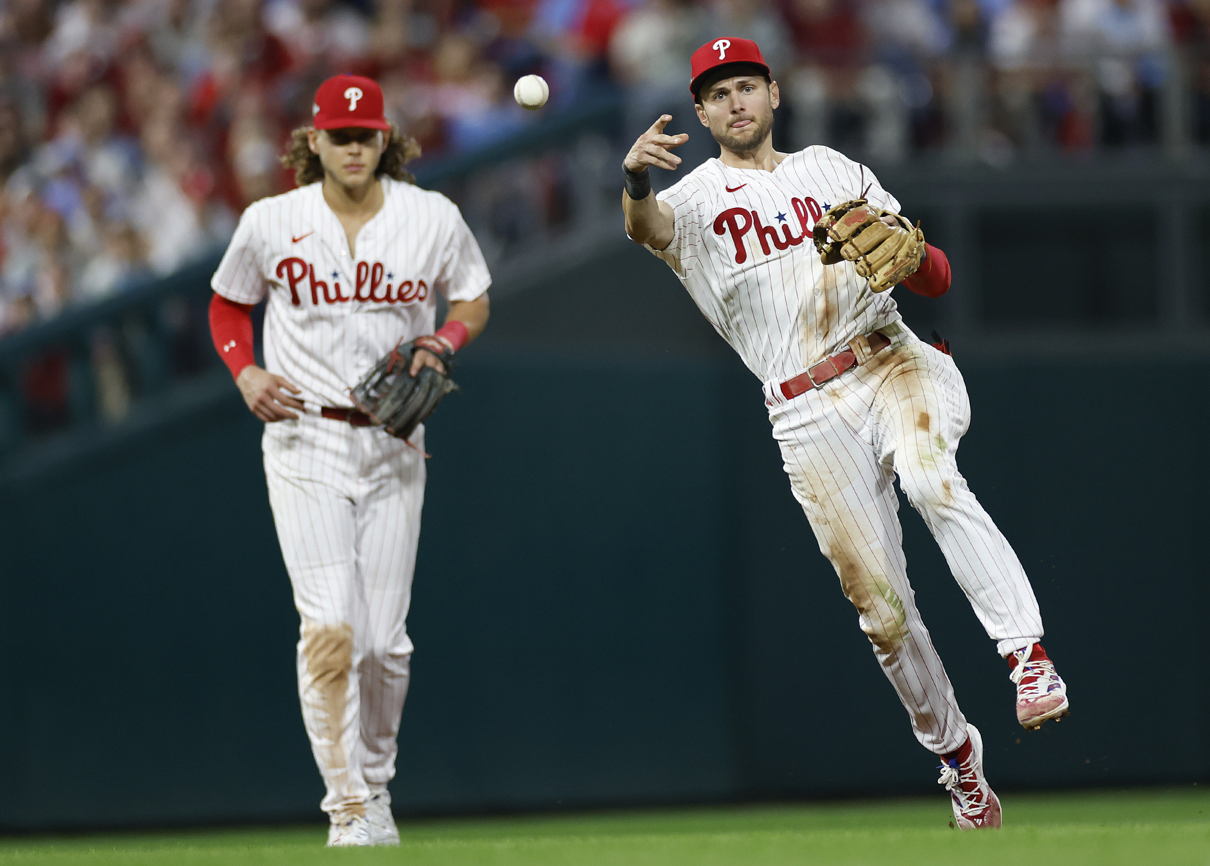 Phillies fans give struggling Trea Turner standing ovation