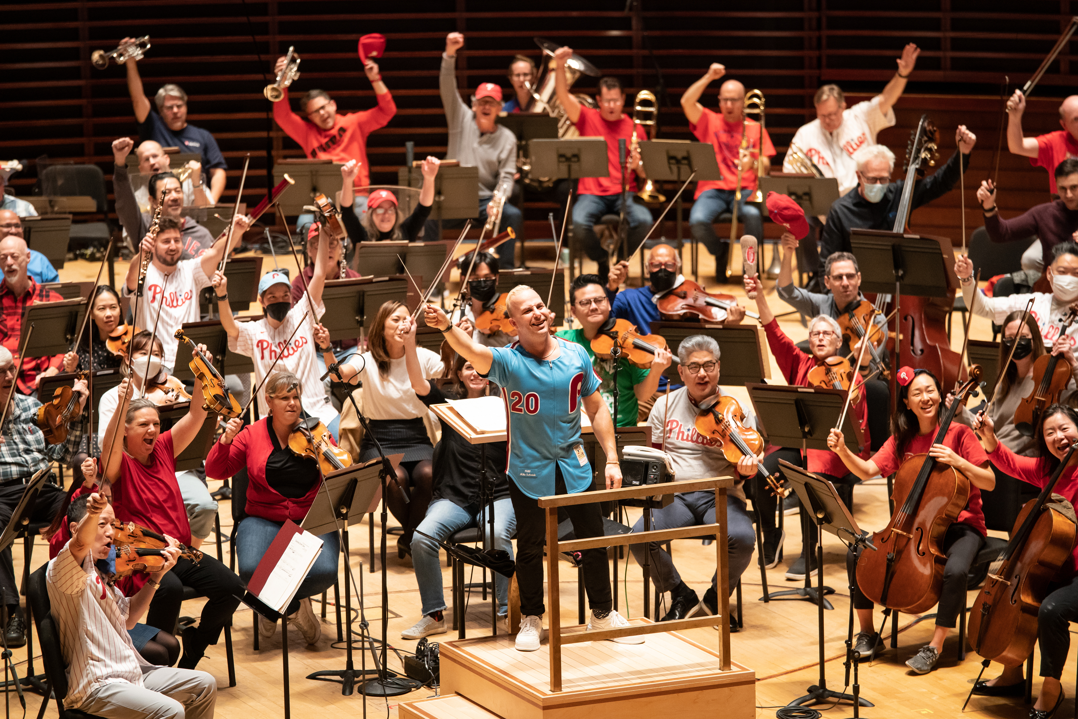 Philadelphia Orchestra, Snacktime drop covers of Phillies' anthem 'Dancing  On My Own' in time for World Series 