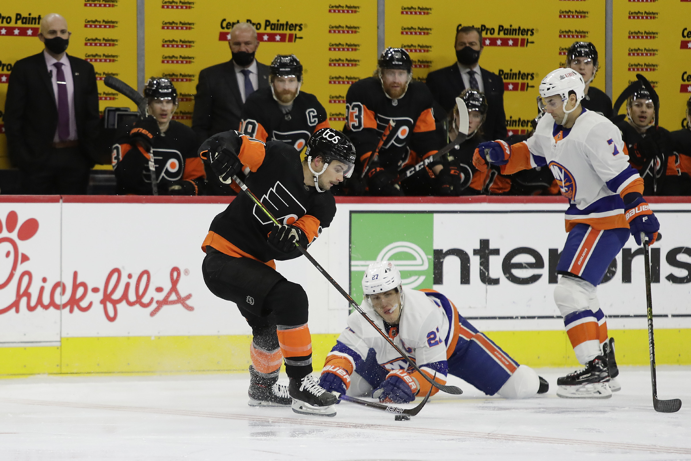 Philadelphia Flyers Face New York Islanders After Historic Loss To Rangers