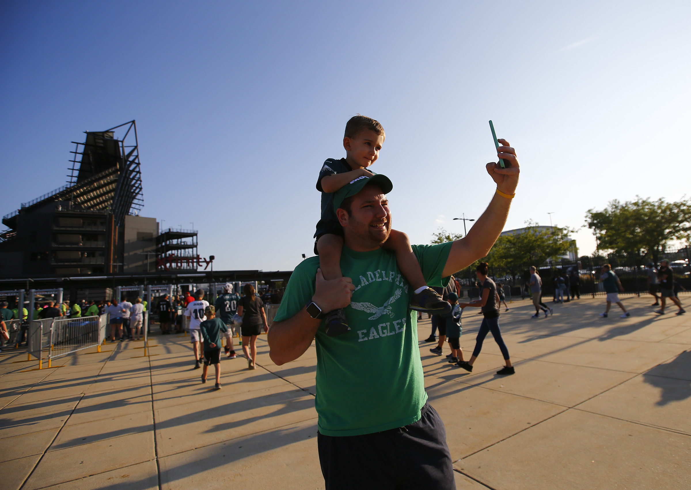 Watching the Eagles games in person during the pandemic: How the rules work