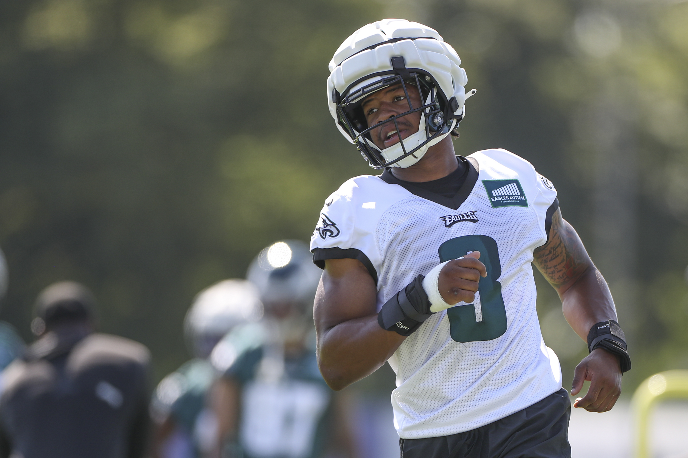 Rookie edge rusher Nolan Smith is making an impact at Eagles training camp