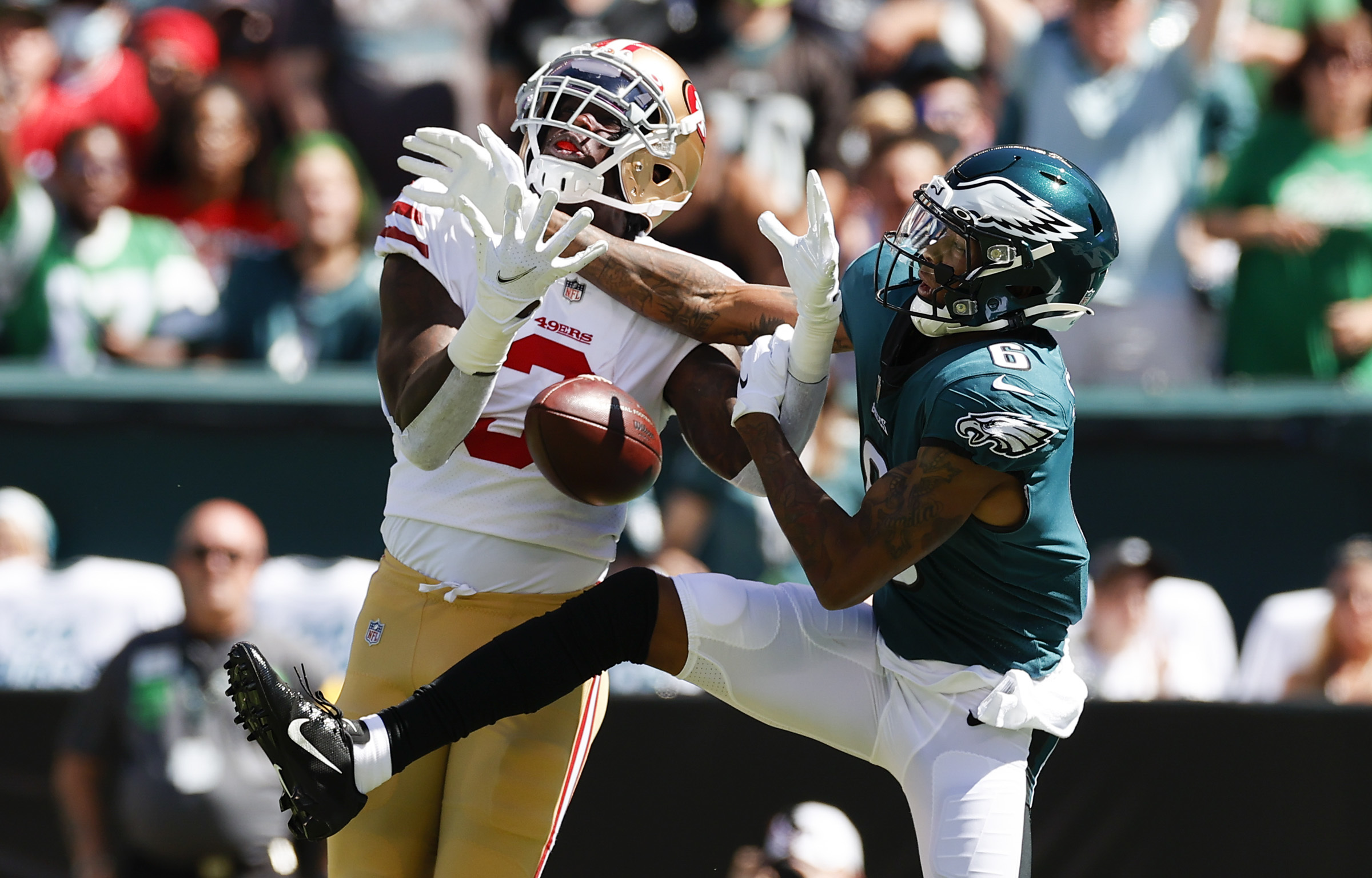 Eagles defense held up against 49ers, but a few costly penalties