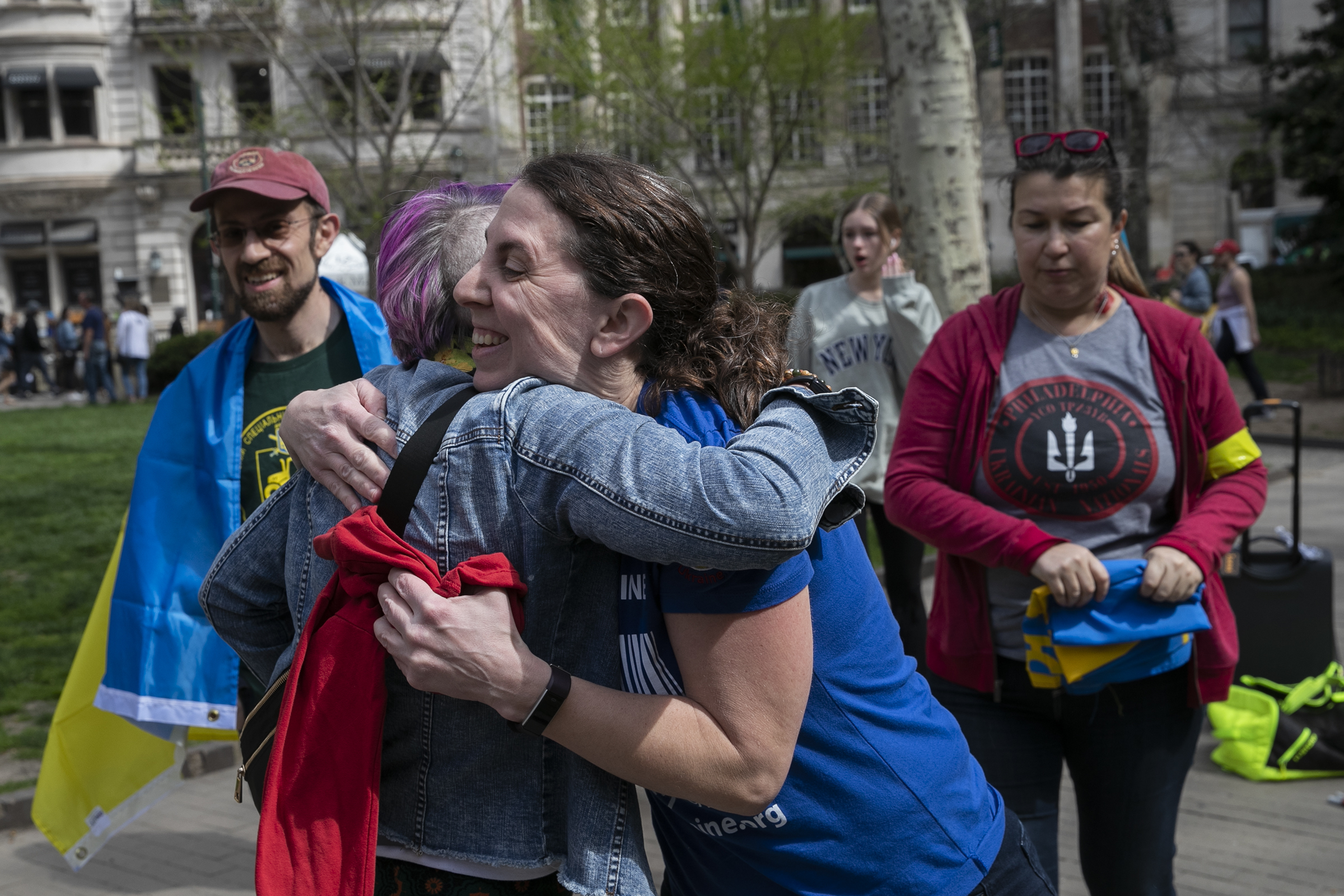 Kate Rybak ‘Act dead so Ukrainians may live.’ In busy Rittenhouse Square ...