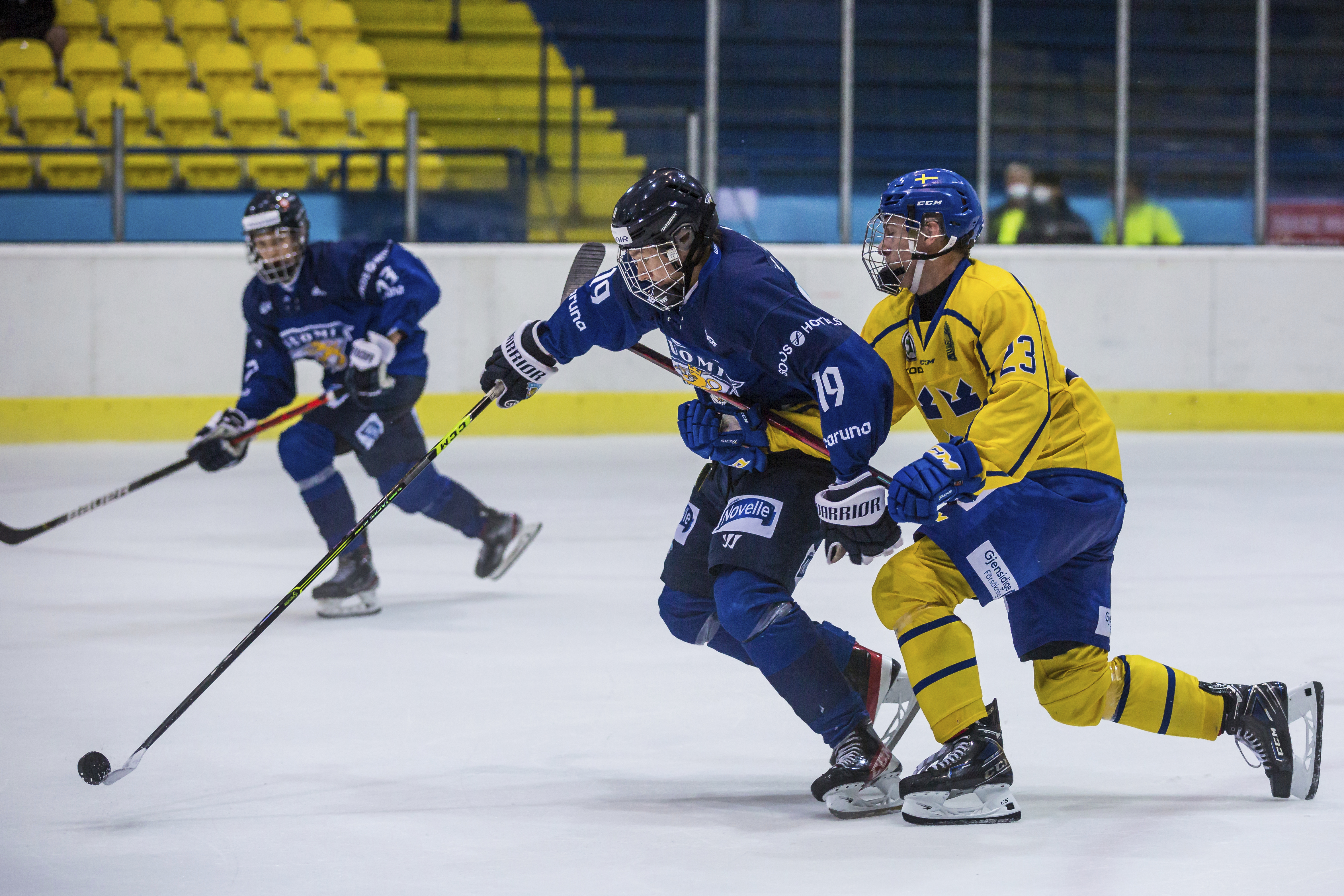 Canucks select Swede Jonathan Lekkerimäki in first round of 2022