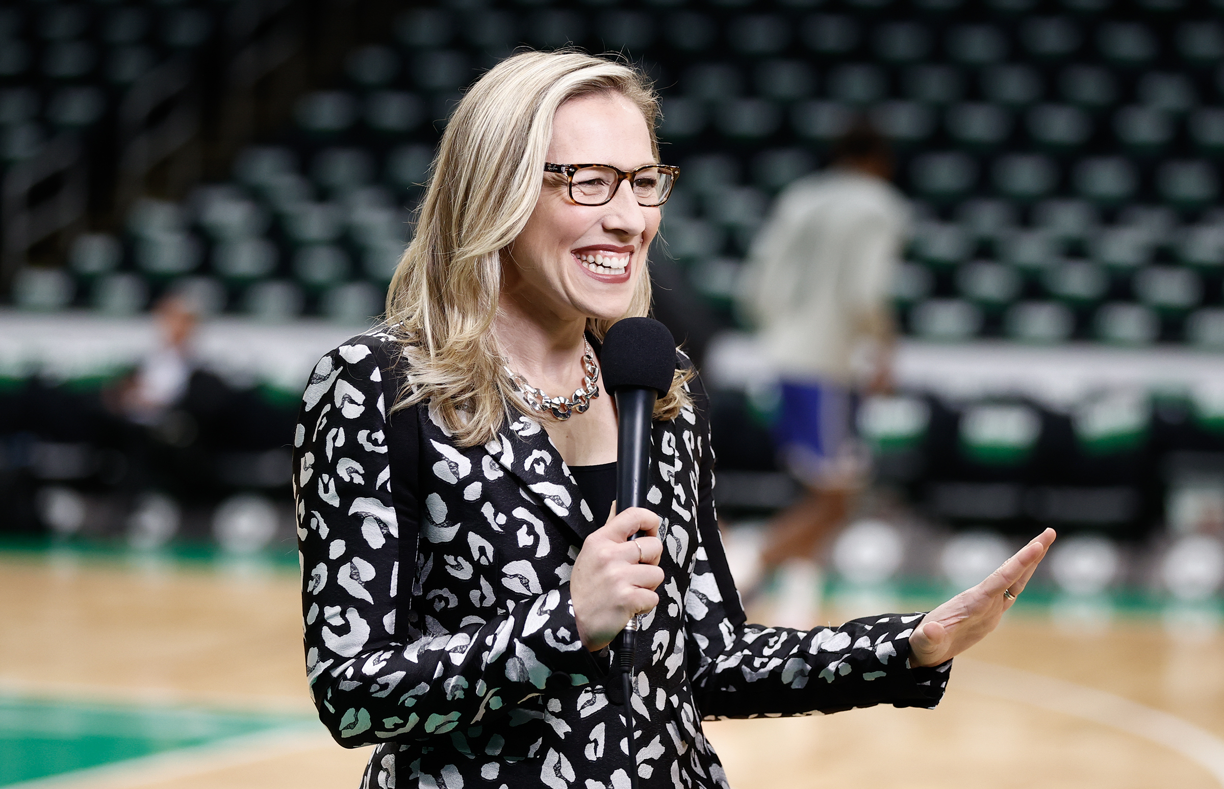 Kate Scott will call Seahawks preseason games this season