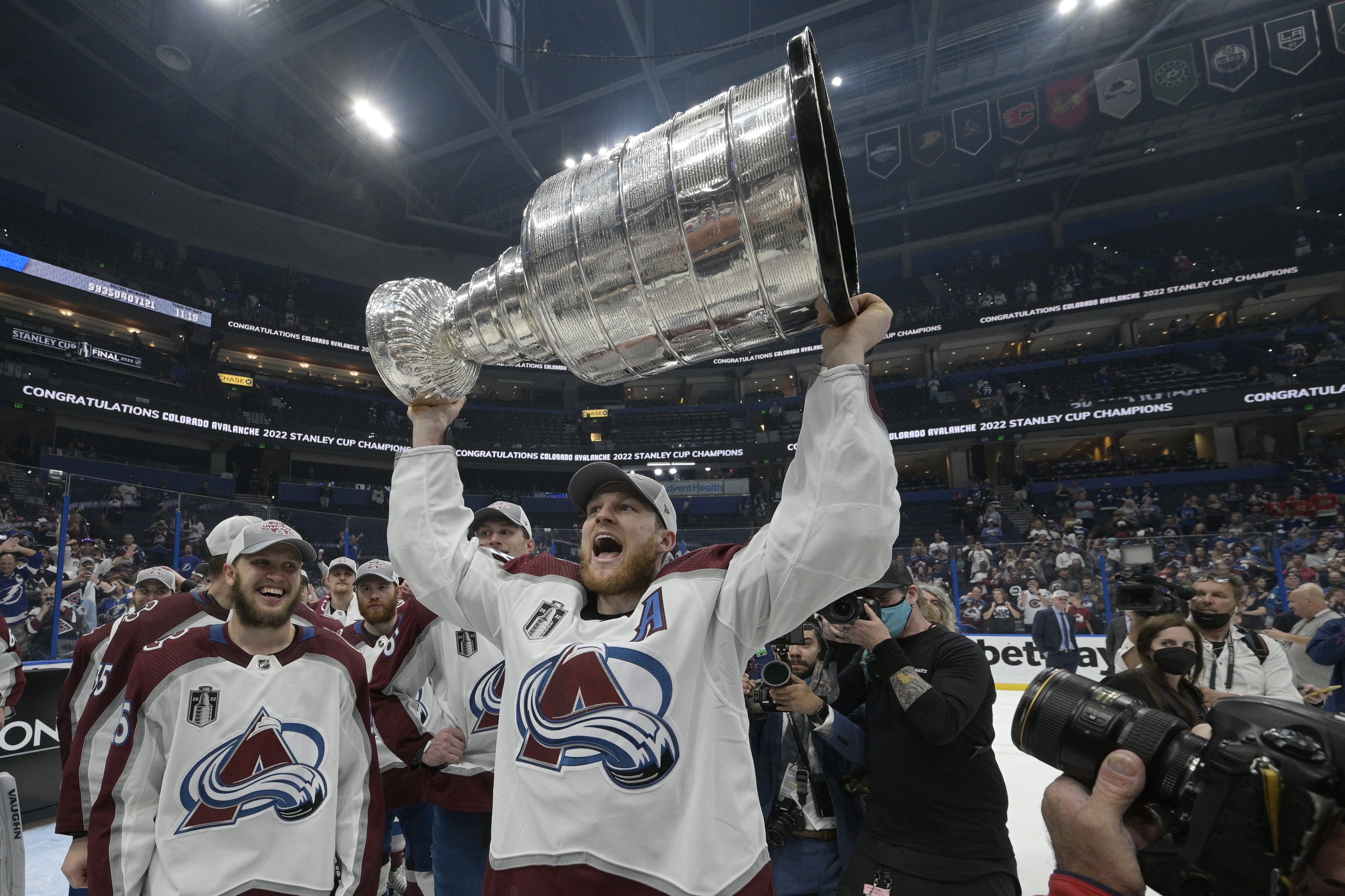 Colorado Avalanche Fans' Favorite Thing is 'All the Small Things