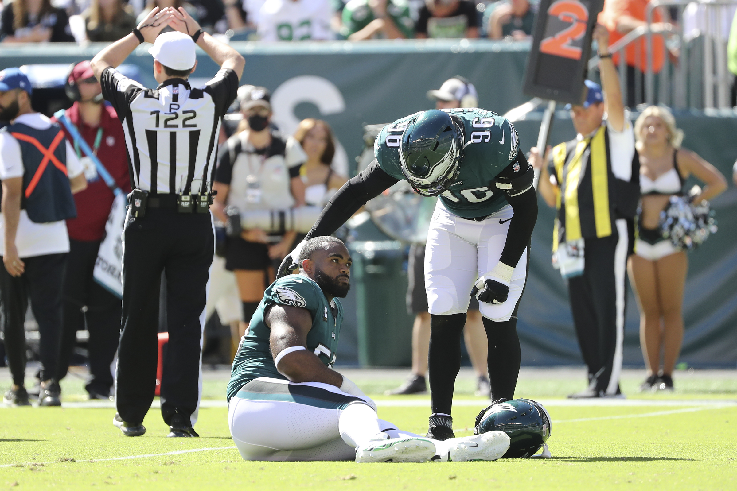 Eagles sign pass rusher Josh Sweat to 3-year contract extension  What it  means for Derek Barnett, defensive end rotation 