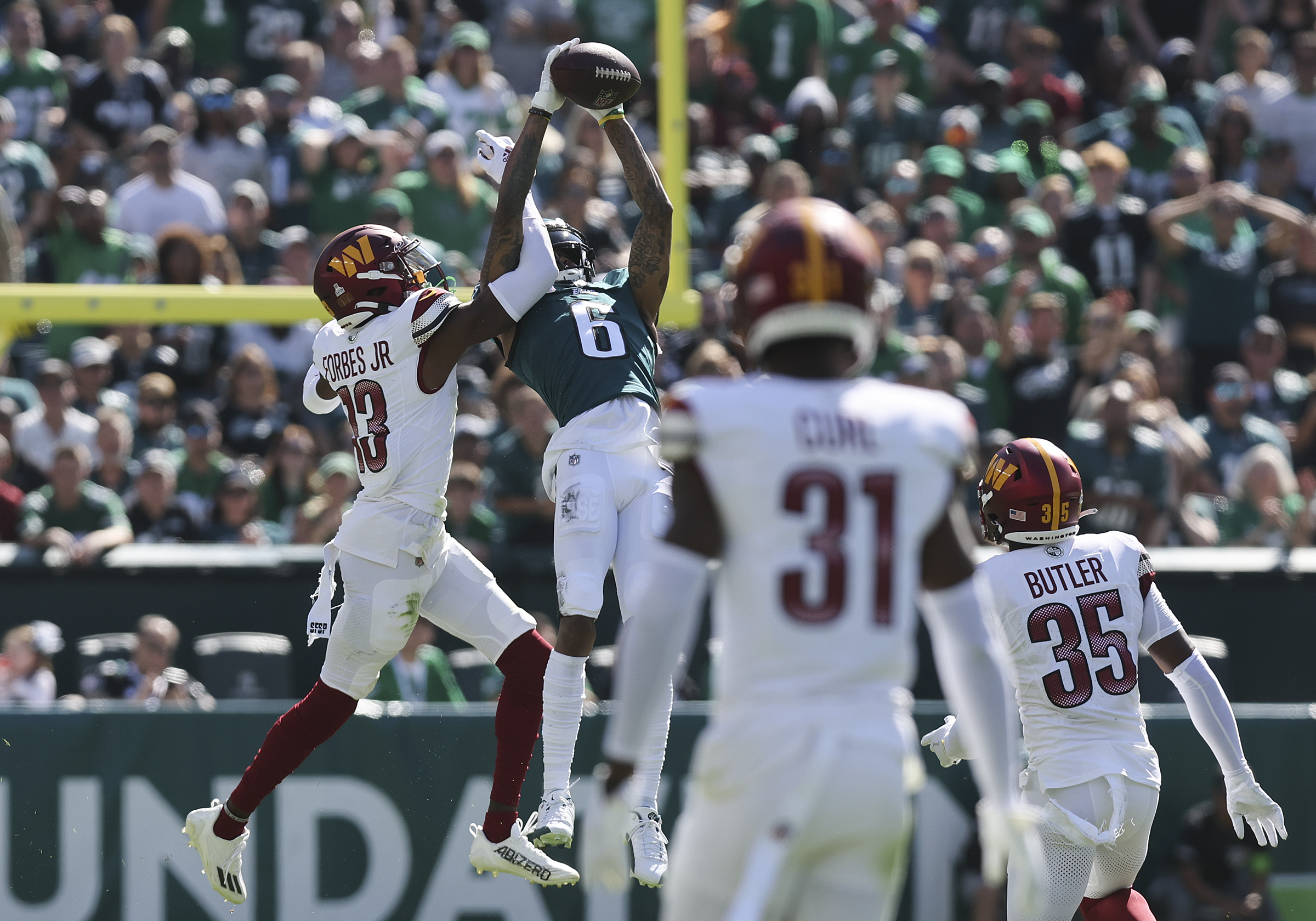 Eagles' A.J. Brown dominates like few can in win over Washington