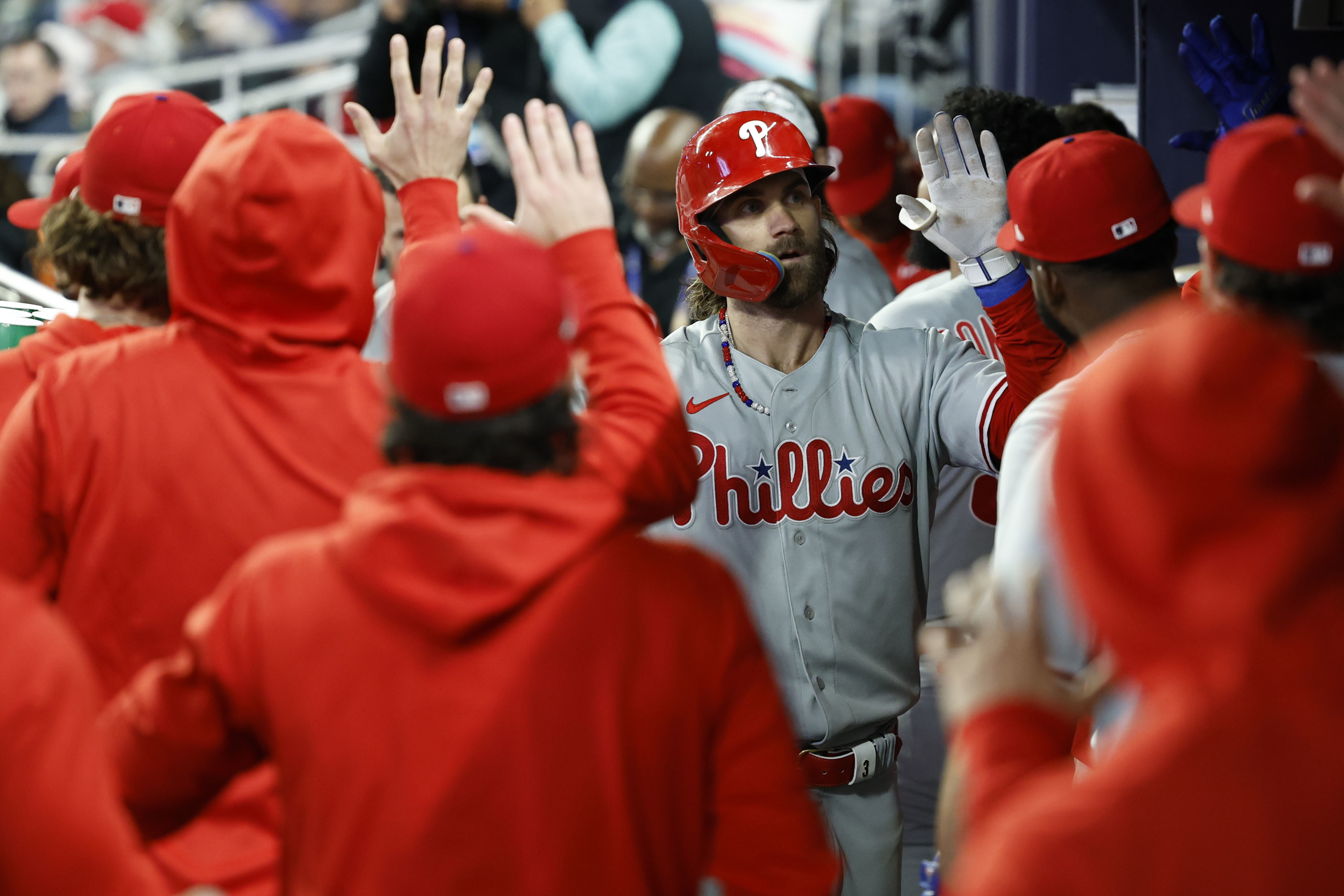 Phillies blank Braves 3-0 to win Game 1 of the NLDS