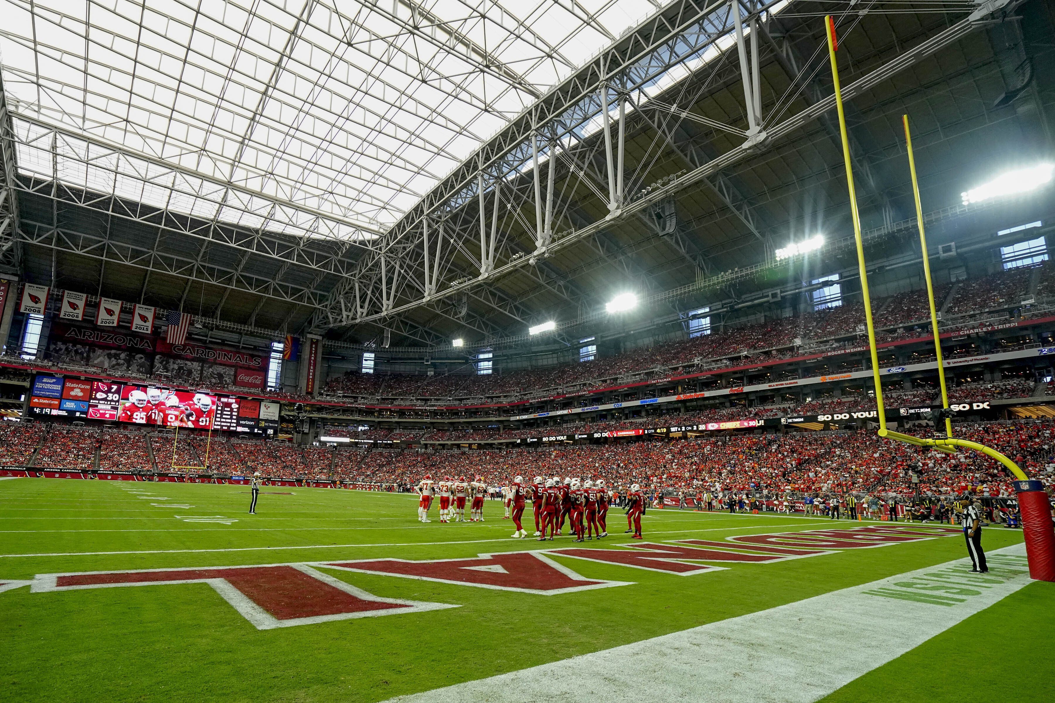 Inside State Farm Stadium: Cost, capacity & more to know about the site of 2023  Super Bowl