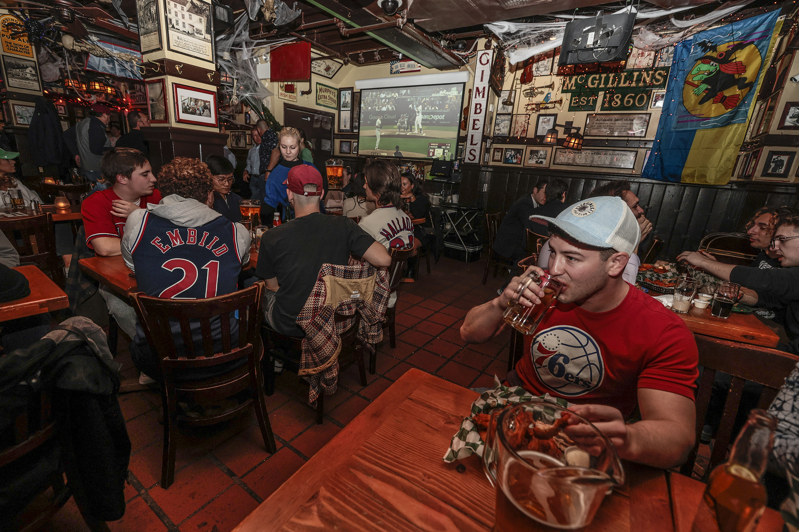 Where to watch the Phillies in the 2022 MLB playoffs: 17 sports bars