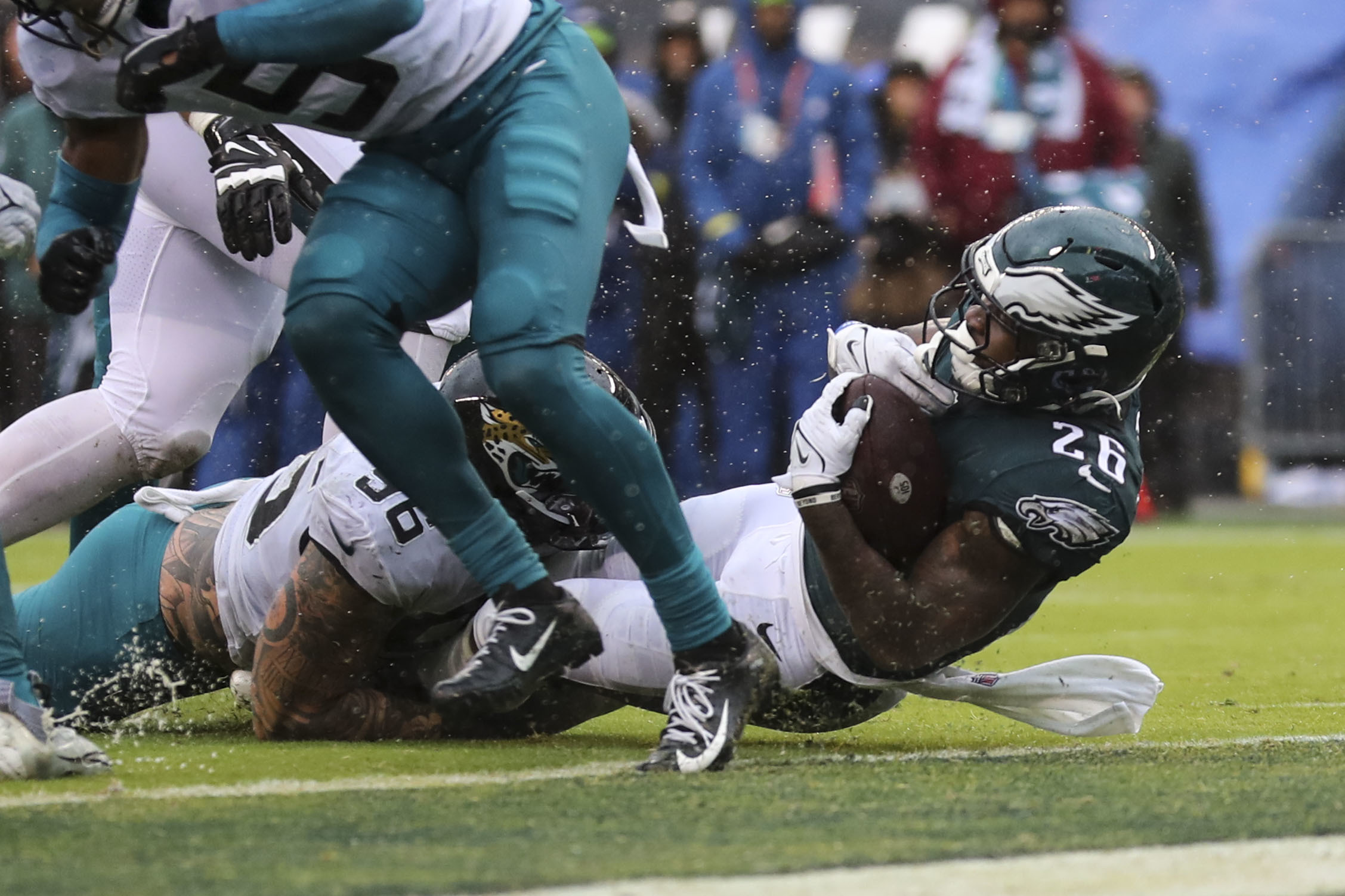 Eagles' Reddick trying to be best version of himself as he waits for a  raise – Trentonian