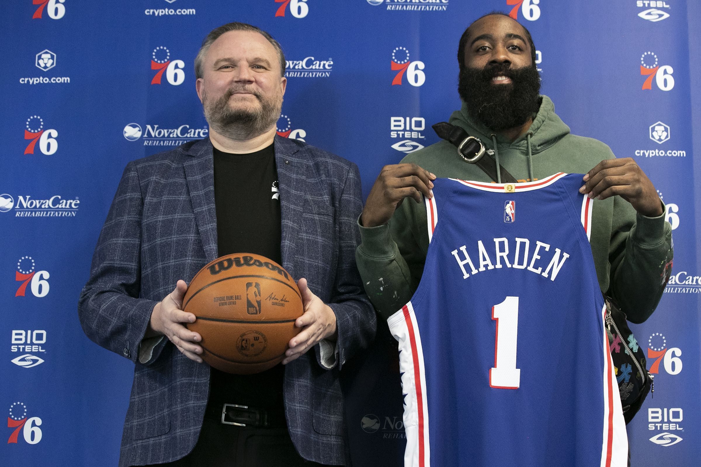 NBA Twitter mocks James Harden for comical pregame outfit