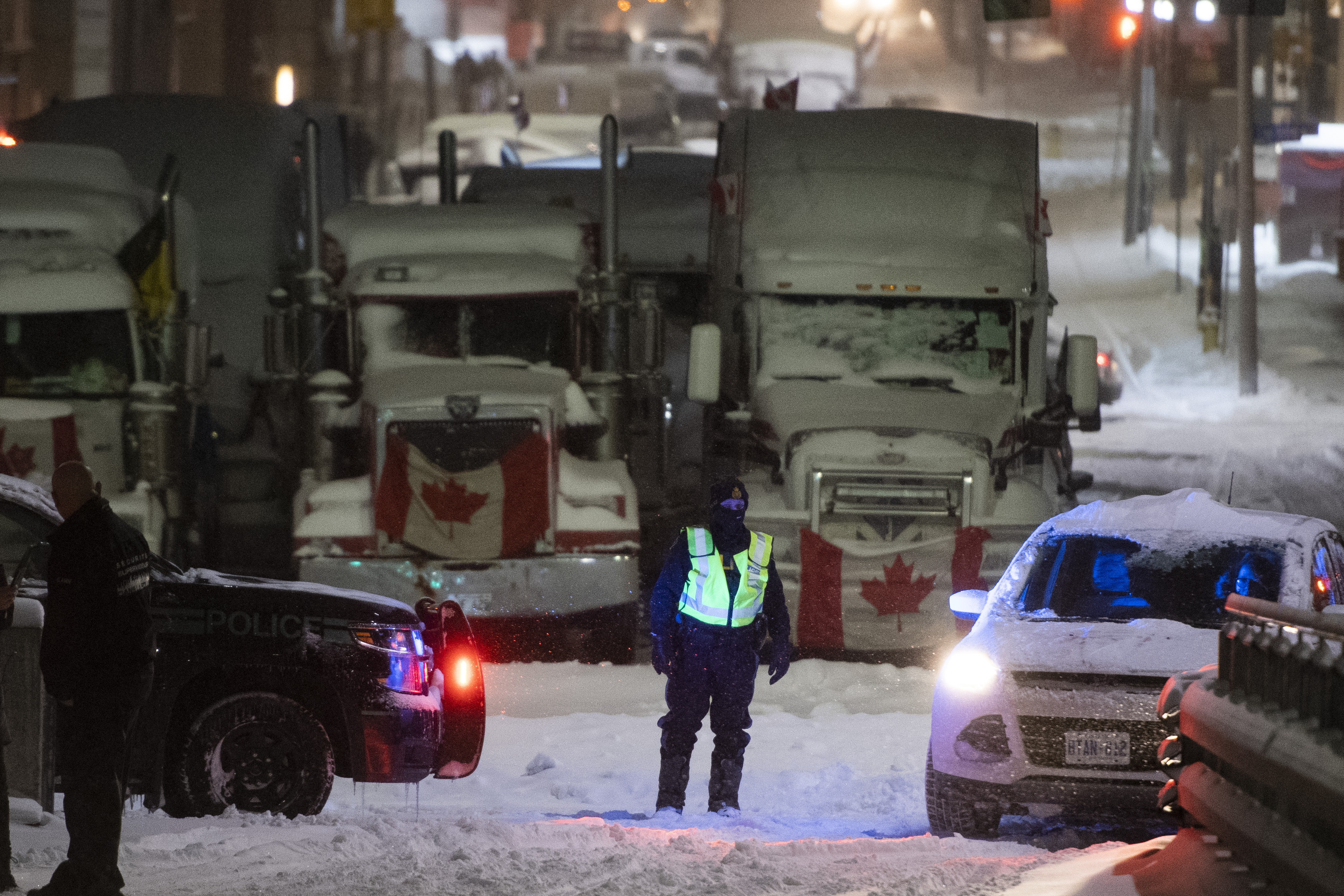 Canadian Police Arrest 100 In Ottawa Crackdown After 3 Week Protest