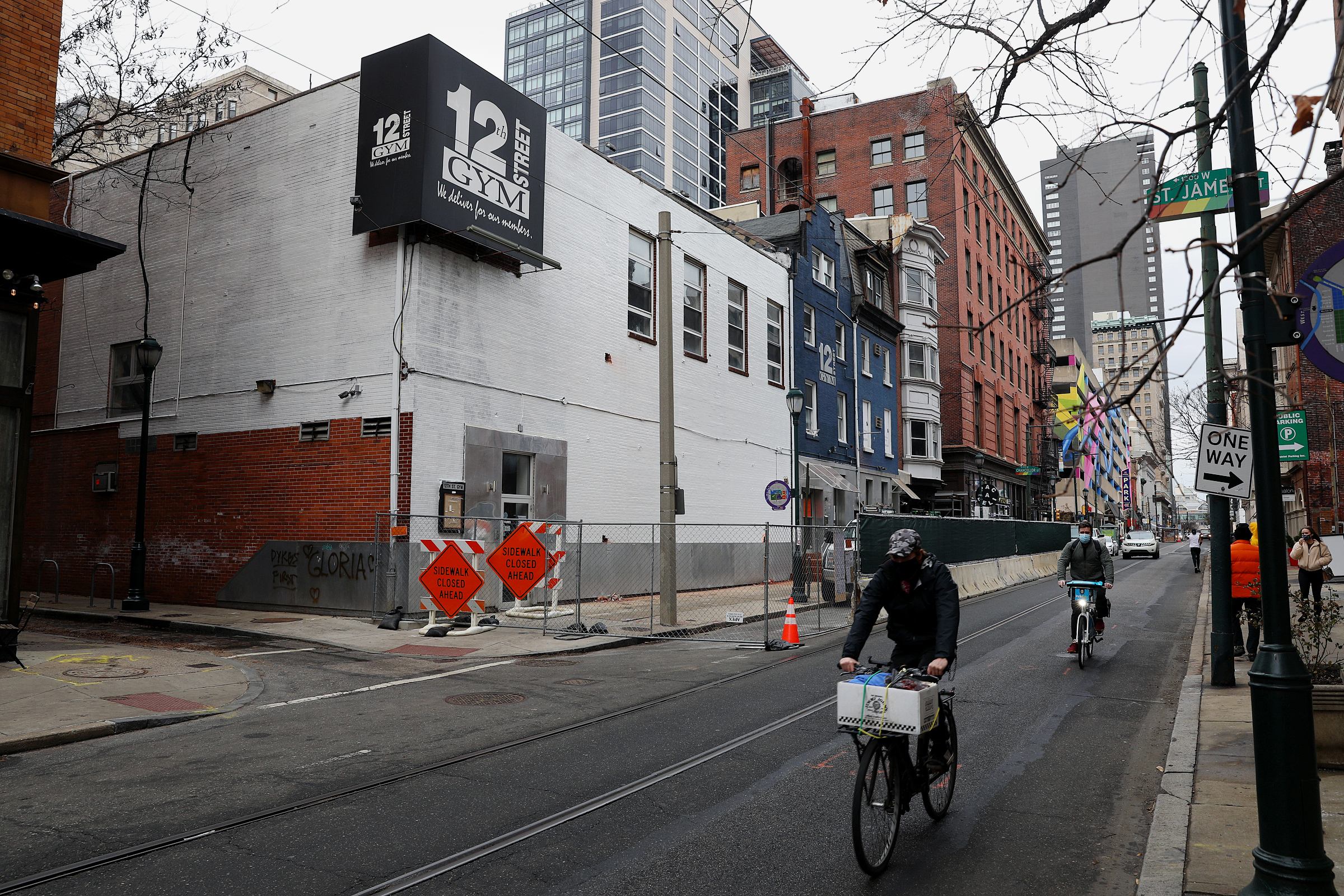 Philly mural artist is bringing back the golden days of Dunder