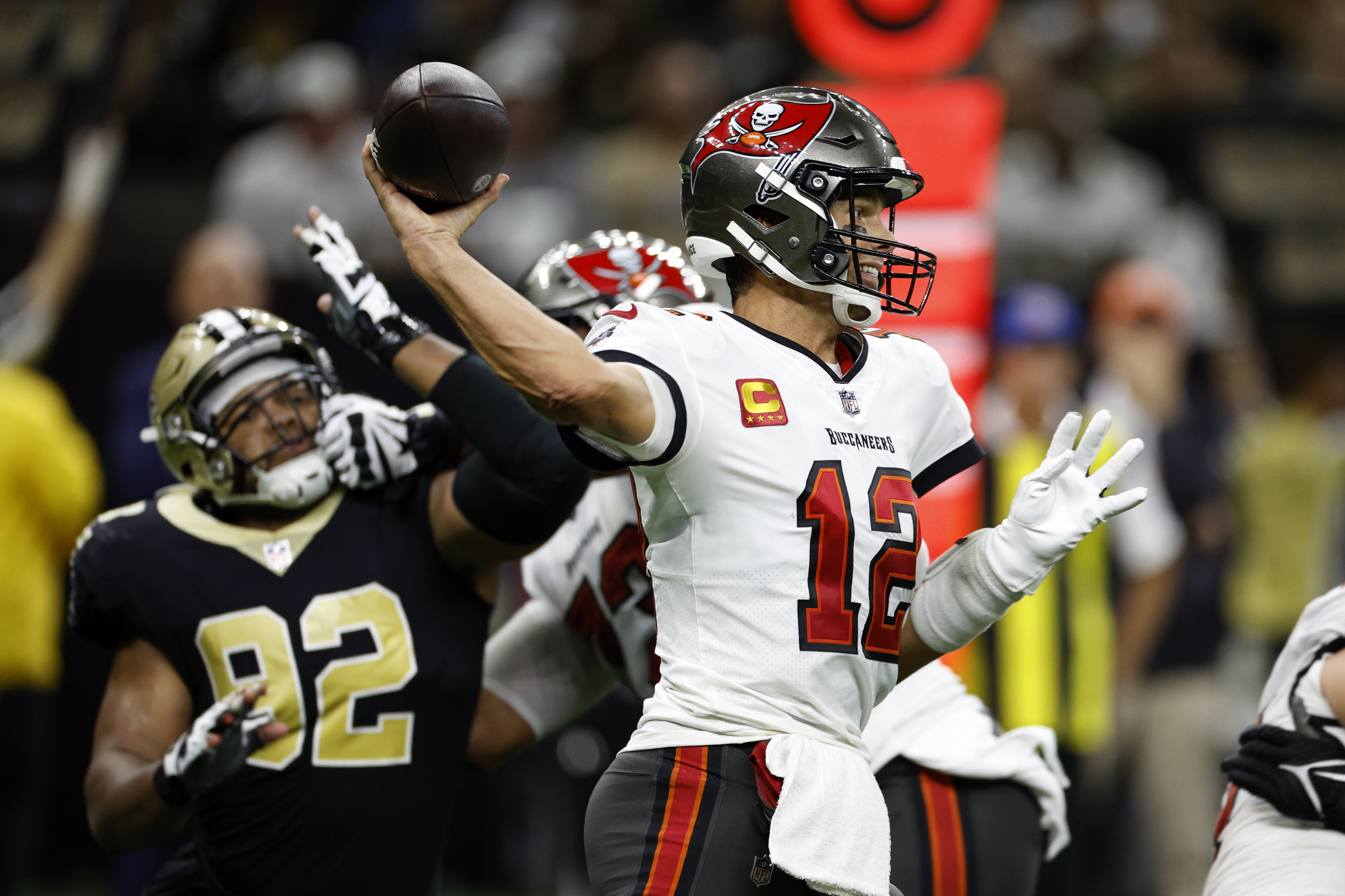 bucs saints mnf