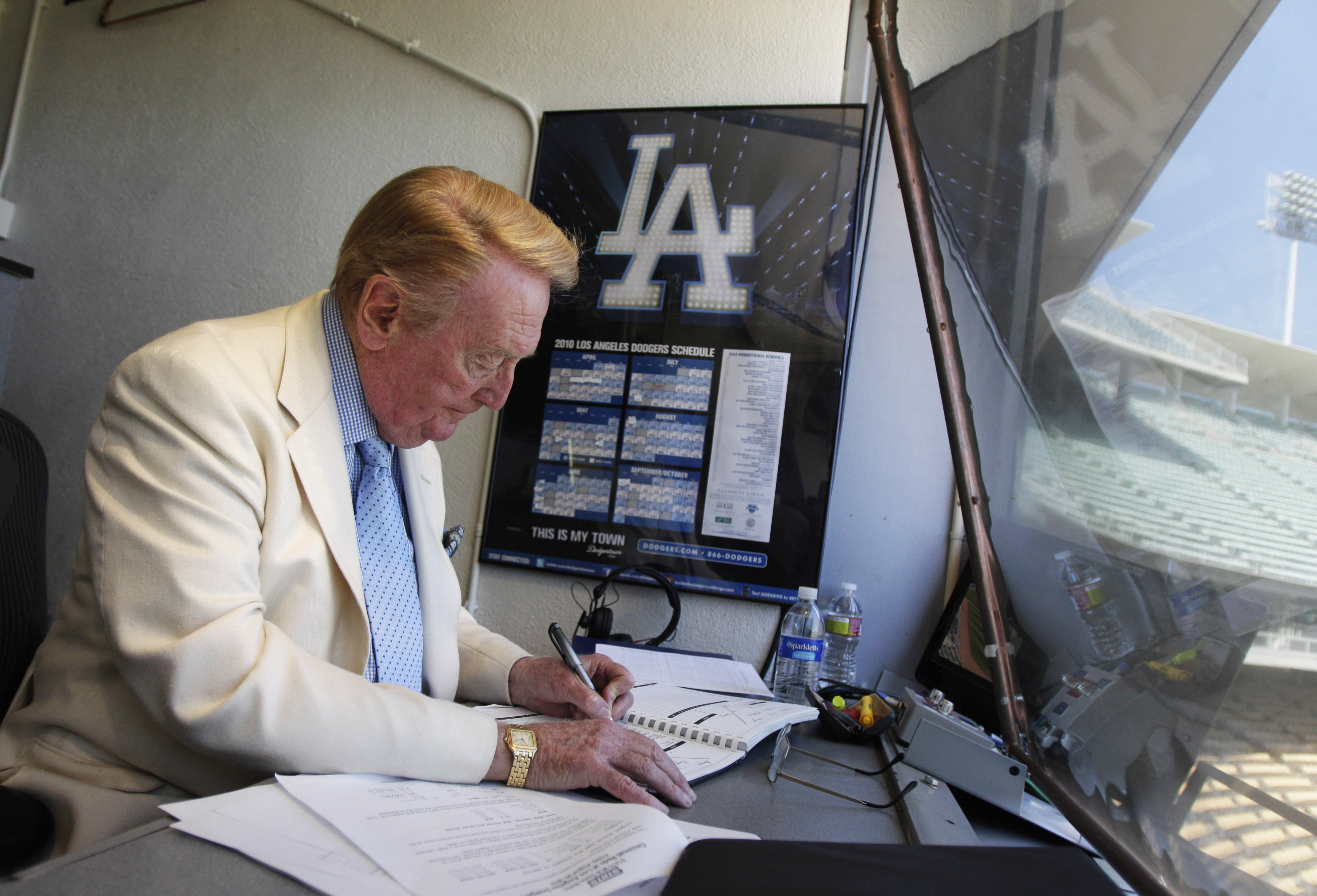 Vin Scully, Dodgers broadcaster for 67 years, has died at 94
