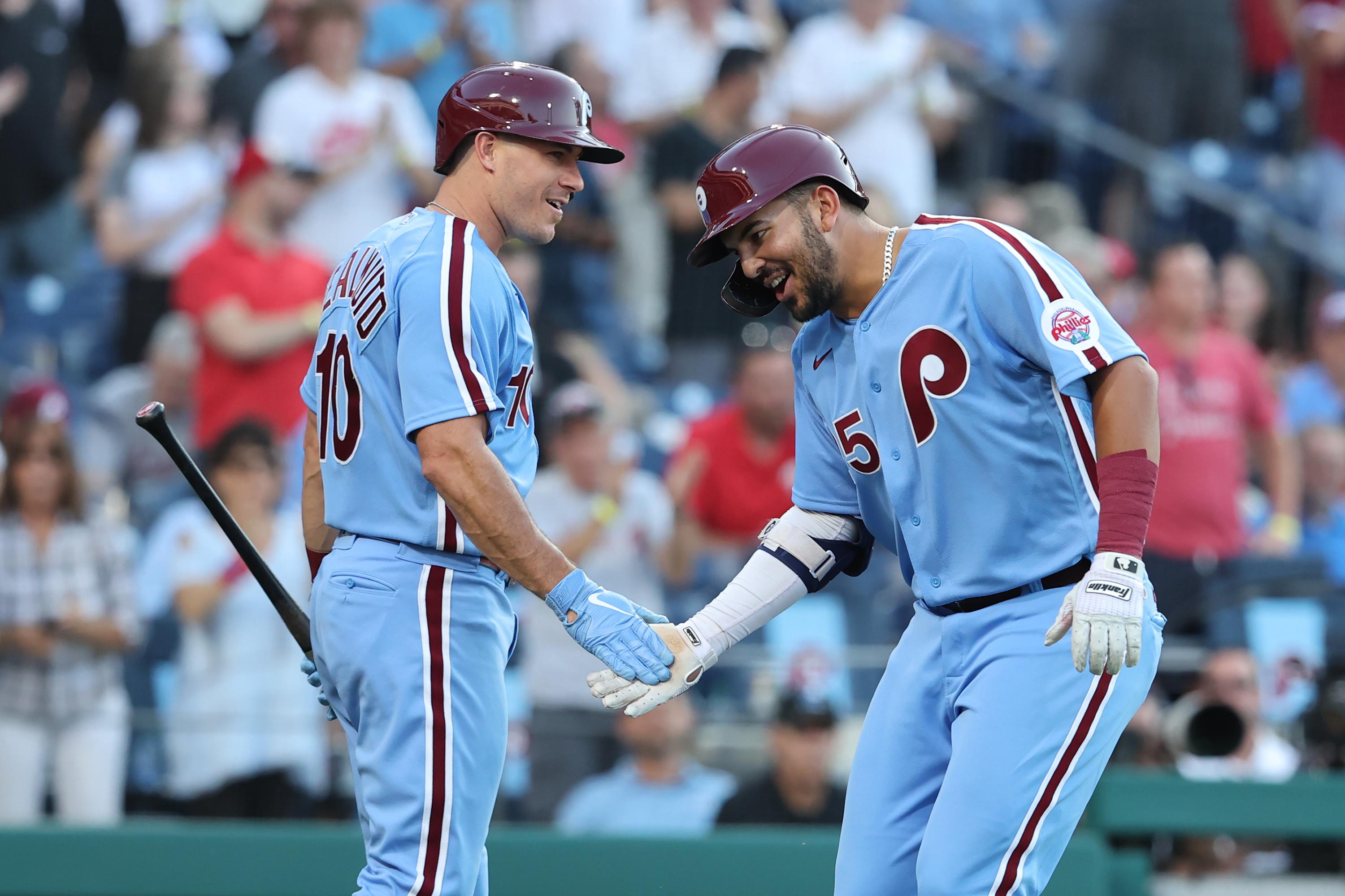 Schwarber, Hall help Phillies rout Braves 14-4