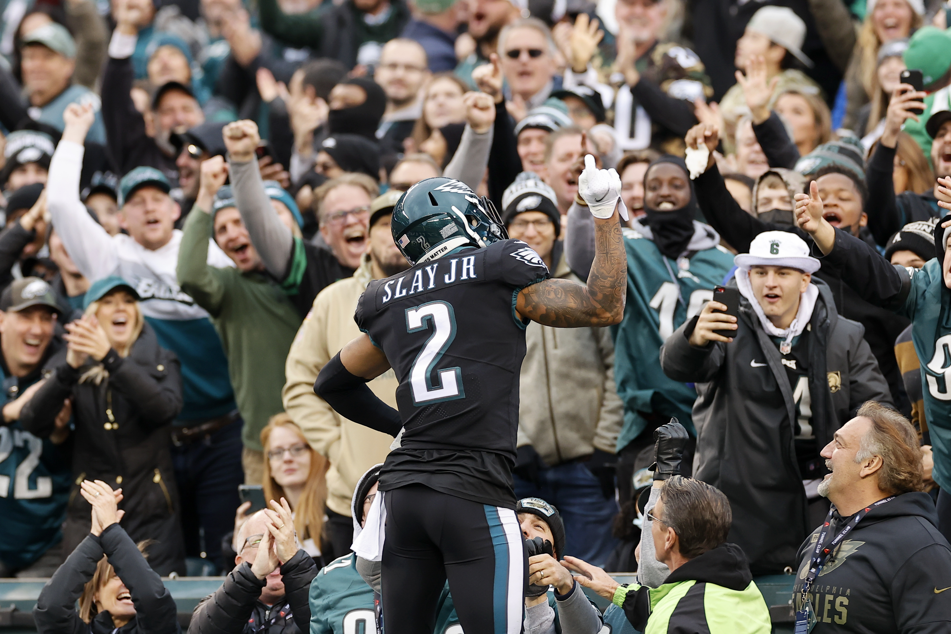 What we learned from Eagles-Saints: Birds get tough; Darius Slay