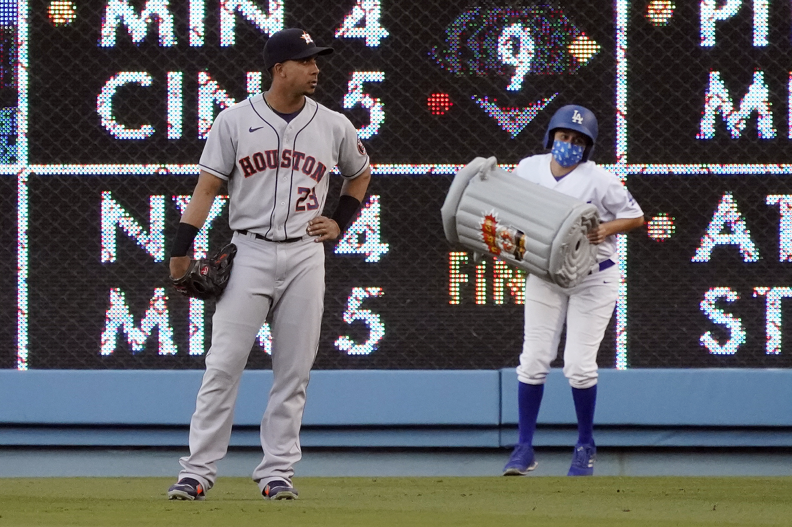 MLB suspends Houston Astros GM, manager for sign-stealing in 2017