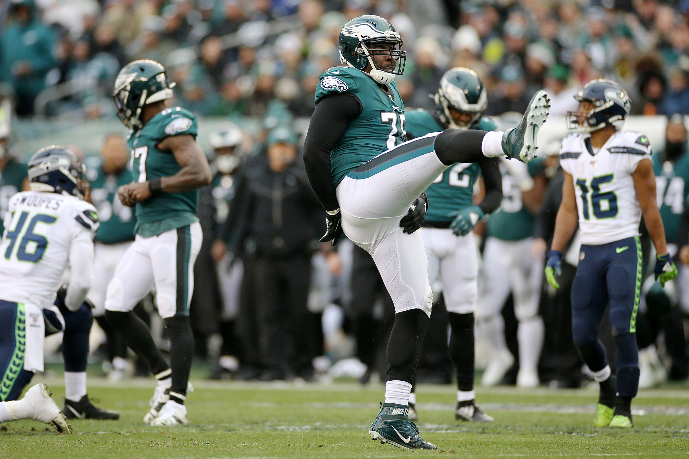 Eagles defensive end Vinny Curry, a New Jersey native, makes debut vs.  Chiefs