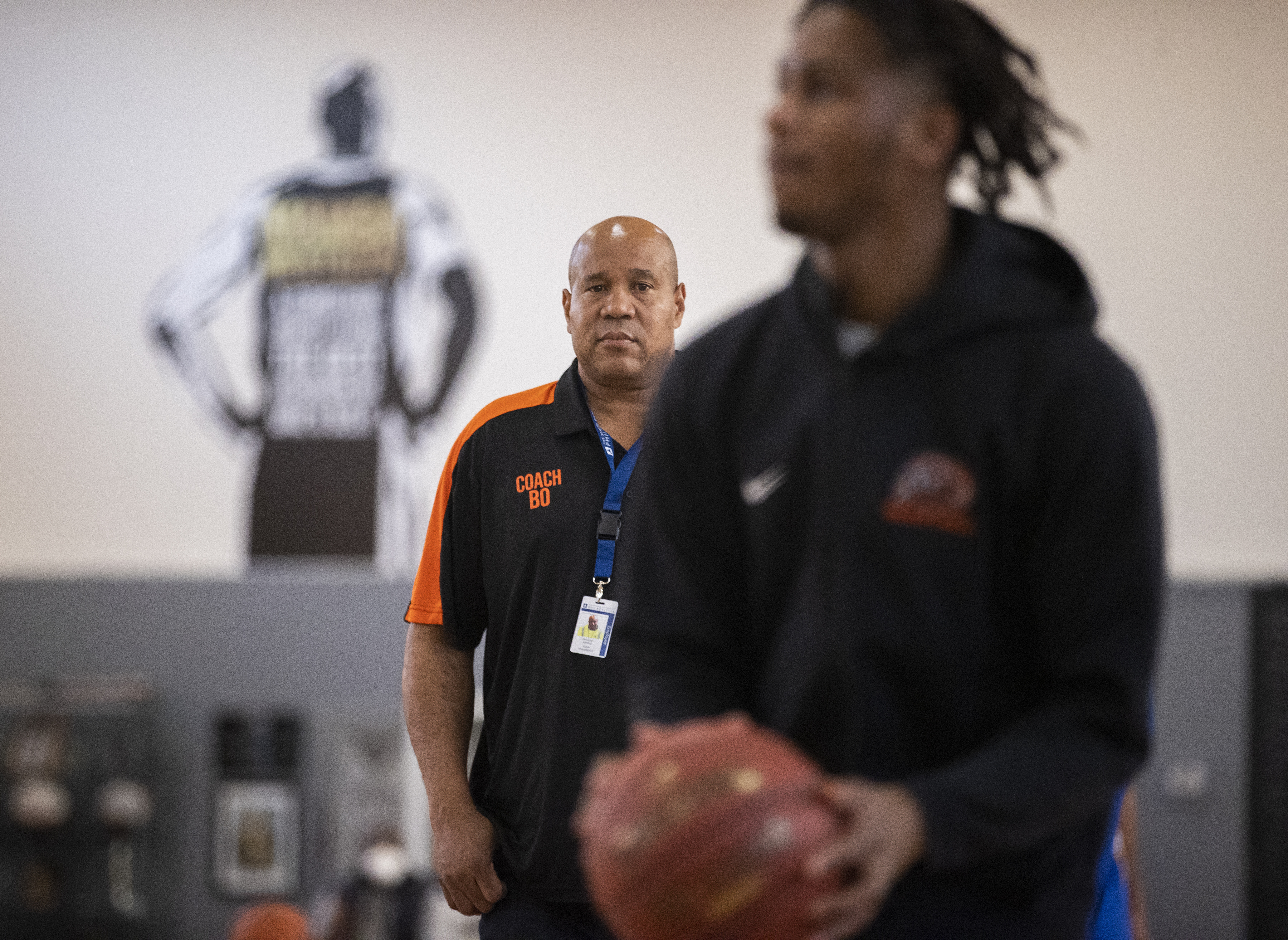 Former NBA player Bo Kimble coaches 'the system' at Overbrook