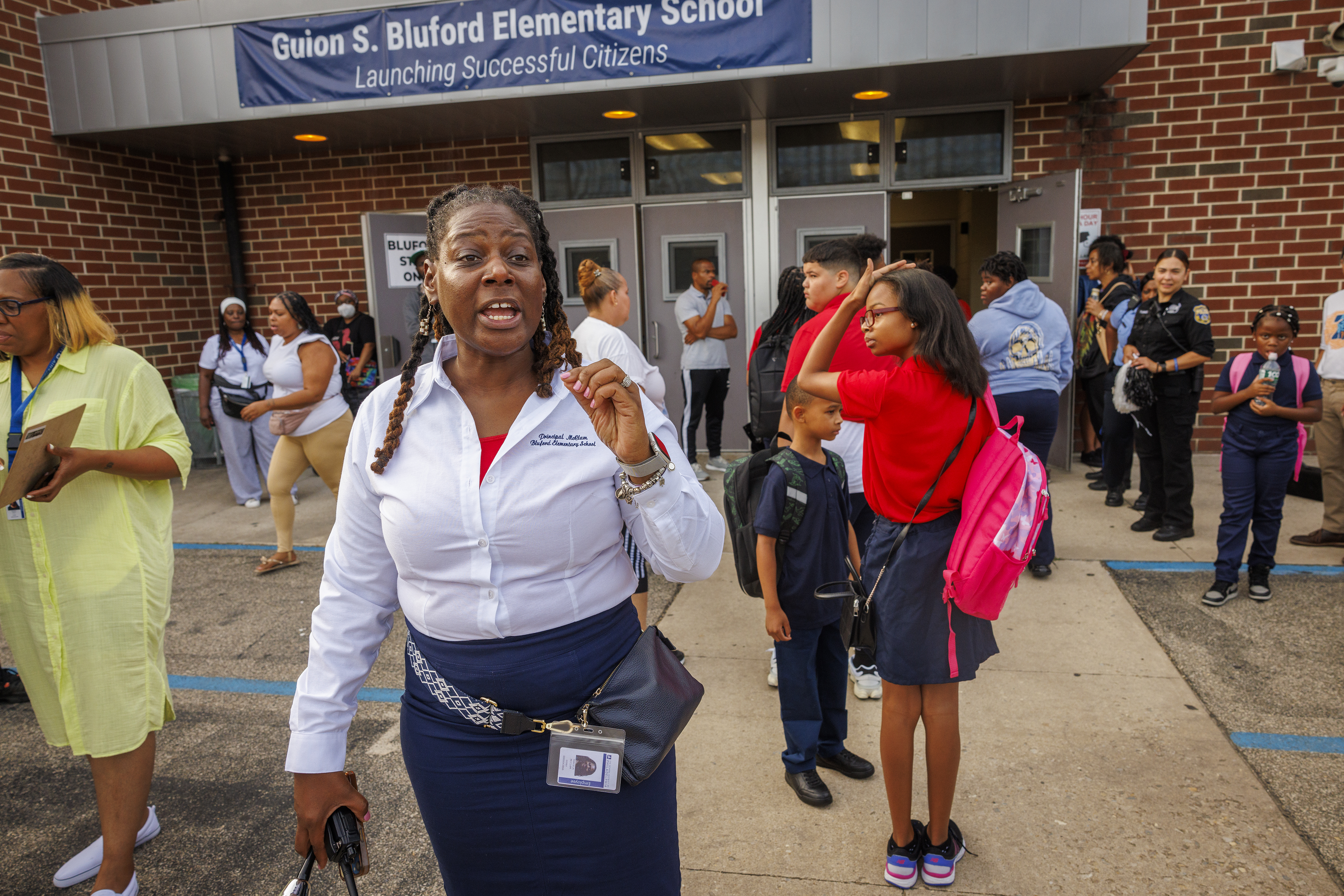 Philly school officials 'ring the bell' ahead of first day of classes - WHYY