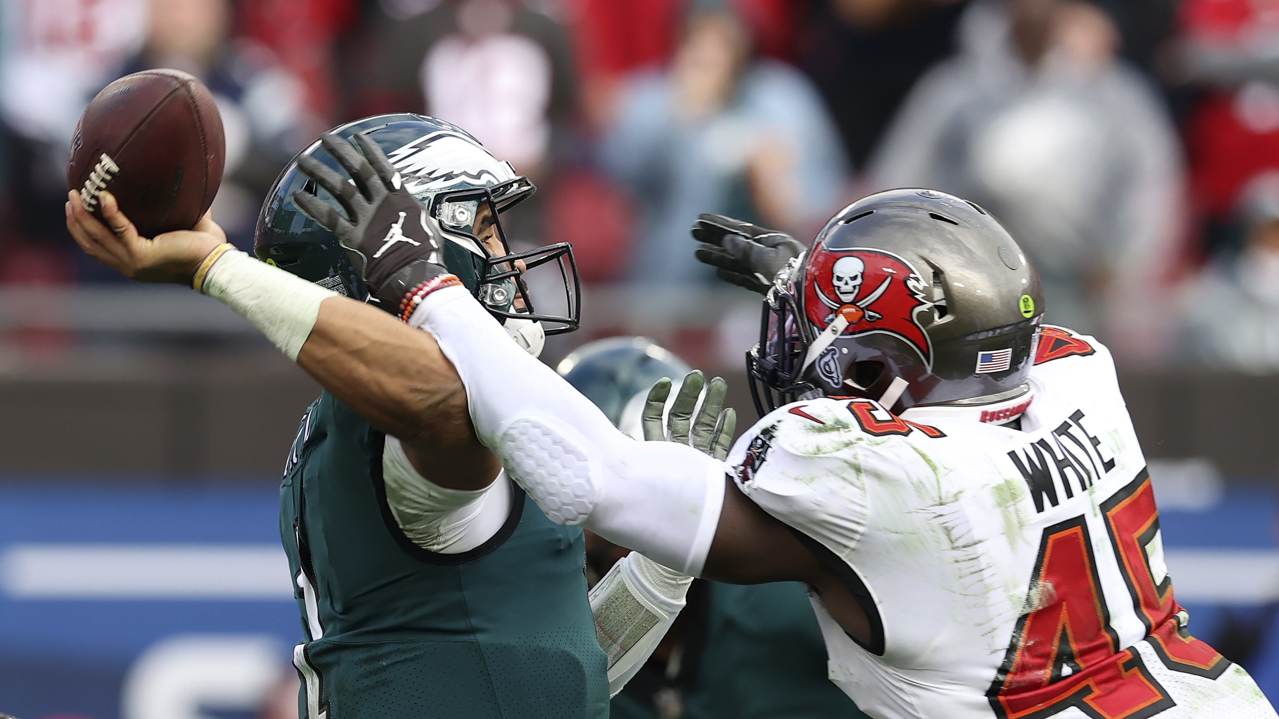 Asomugha's bizarre evening ends with Eagles victory