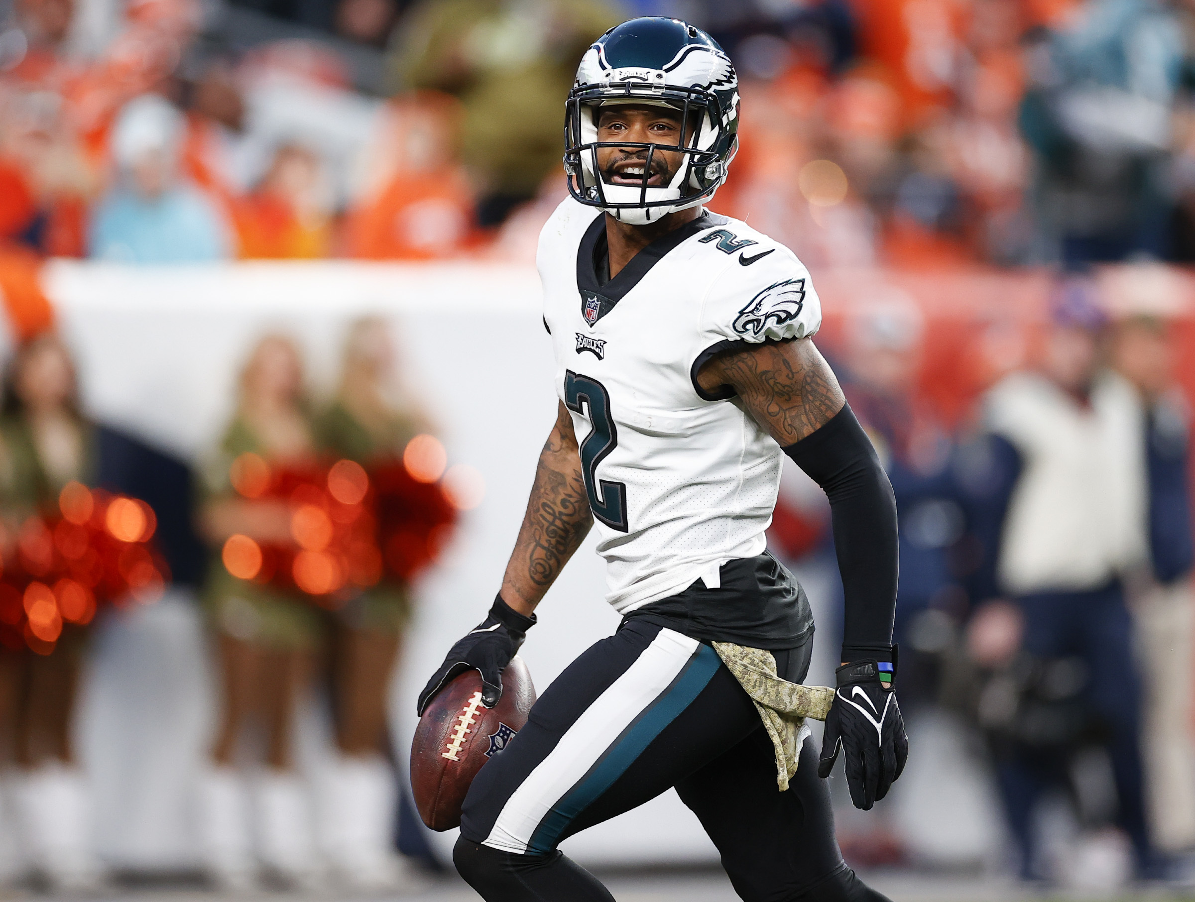 After a Wild Day, Darius Slay to Remain With Eagles in 2023 – NBC10  Philadelphia