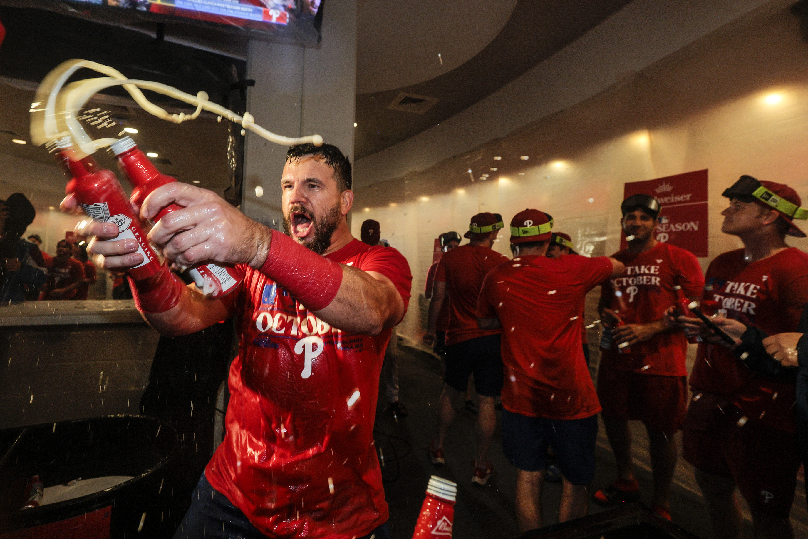 Phillies celebrate playoff series win with 'Dancing On My Own