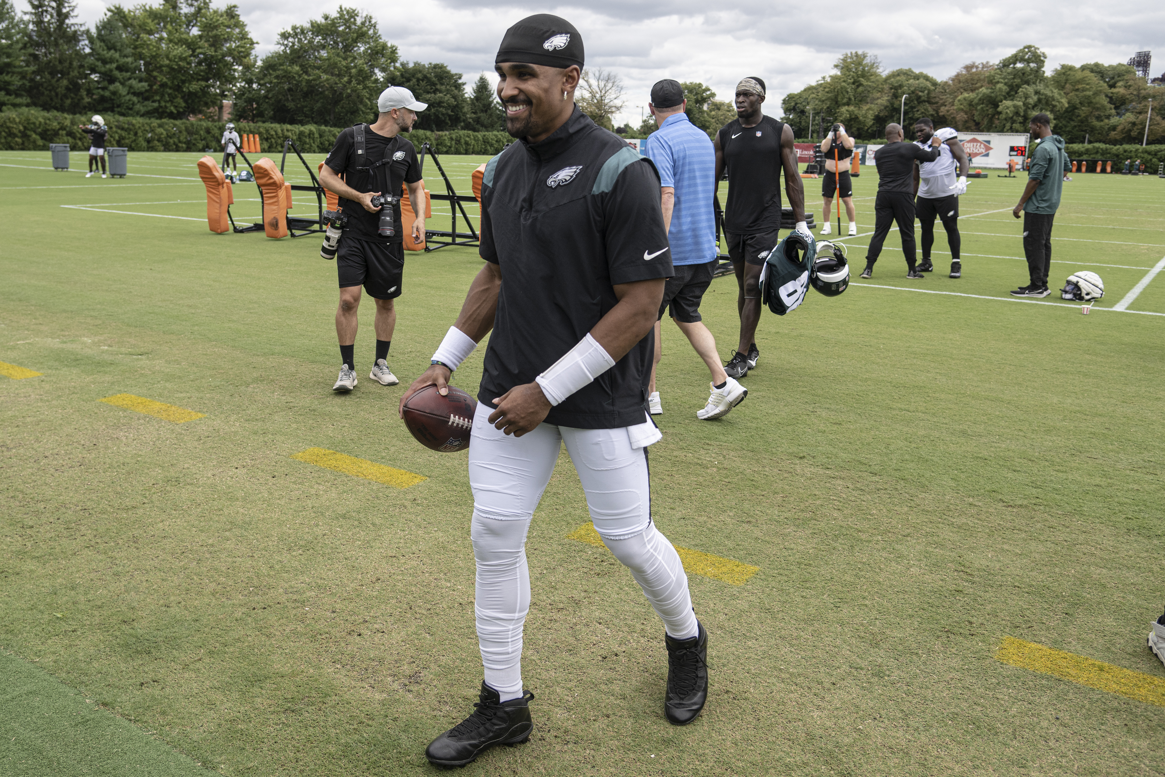 Eagles Jalen Hurts lands No. 3 in NFL Top 100