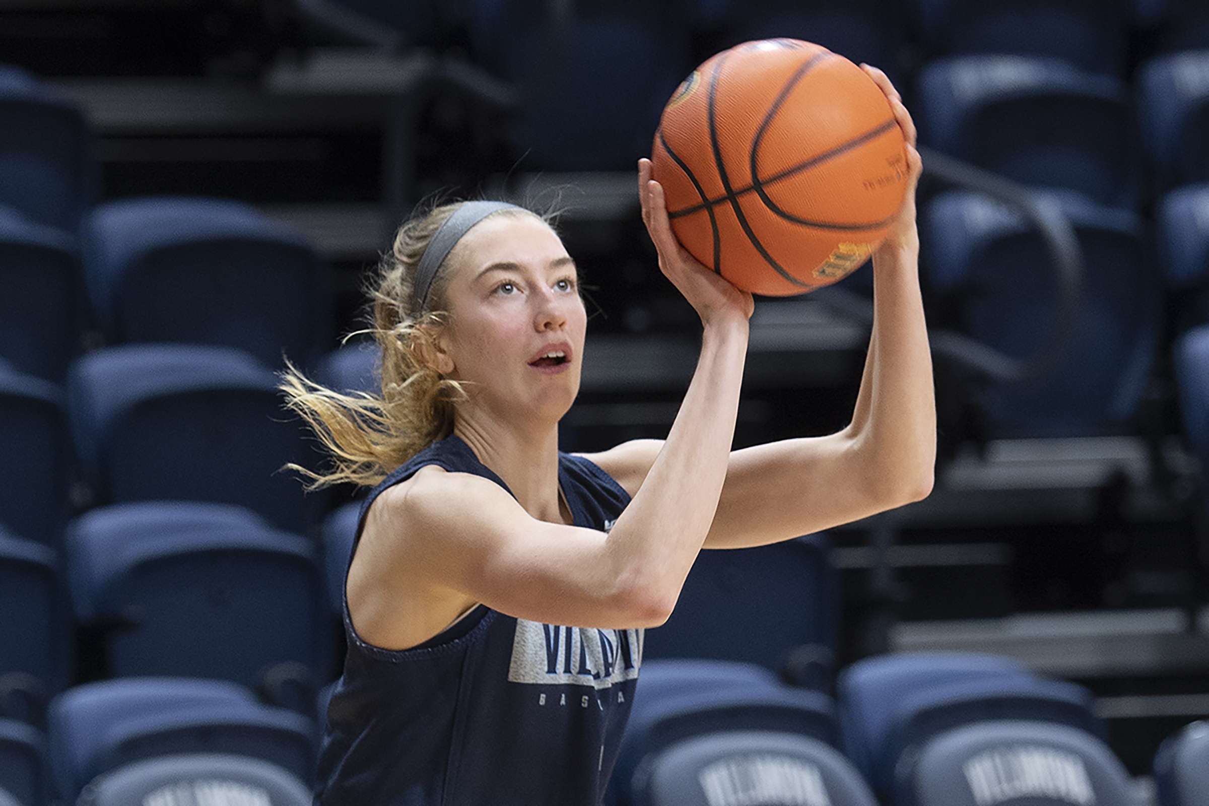 Villanova women's basketball's Lucy Olsen making a major impact as a  freshman