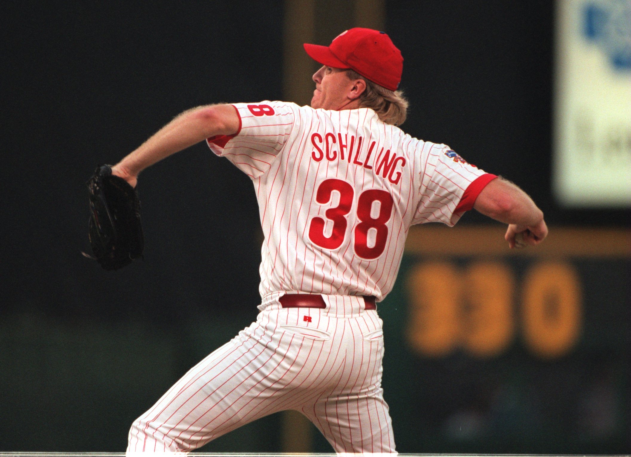 Baseball Hall of Fame hopefuls strike out as Curt Schilling, Barry