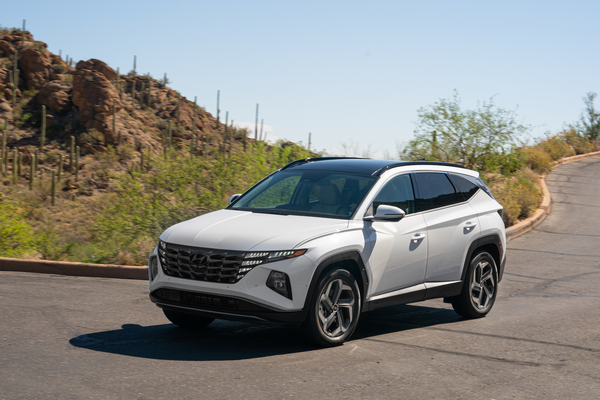 Hyundai Tucson Hybrid 2024 review: fuel economy, dashboard