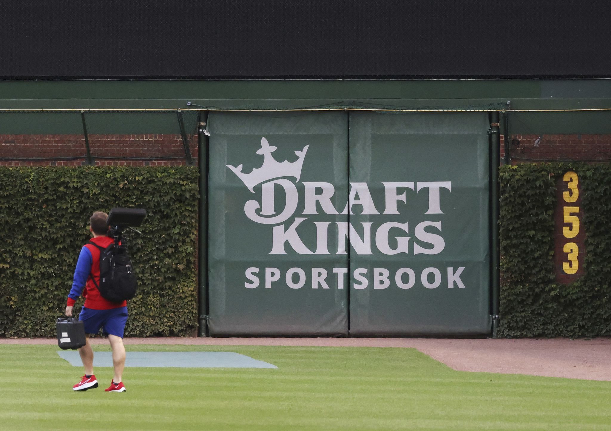 Daily Fantasy A Different Way: DraftKings Skips Salaries With 'Pick'em'