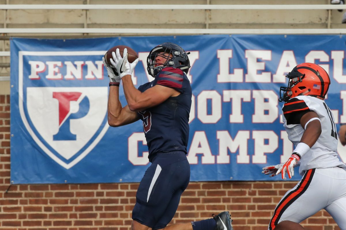 Penn football alumnus Justin Watson reportedly re-signs with