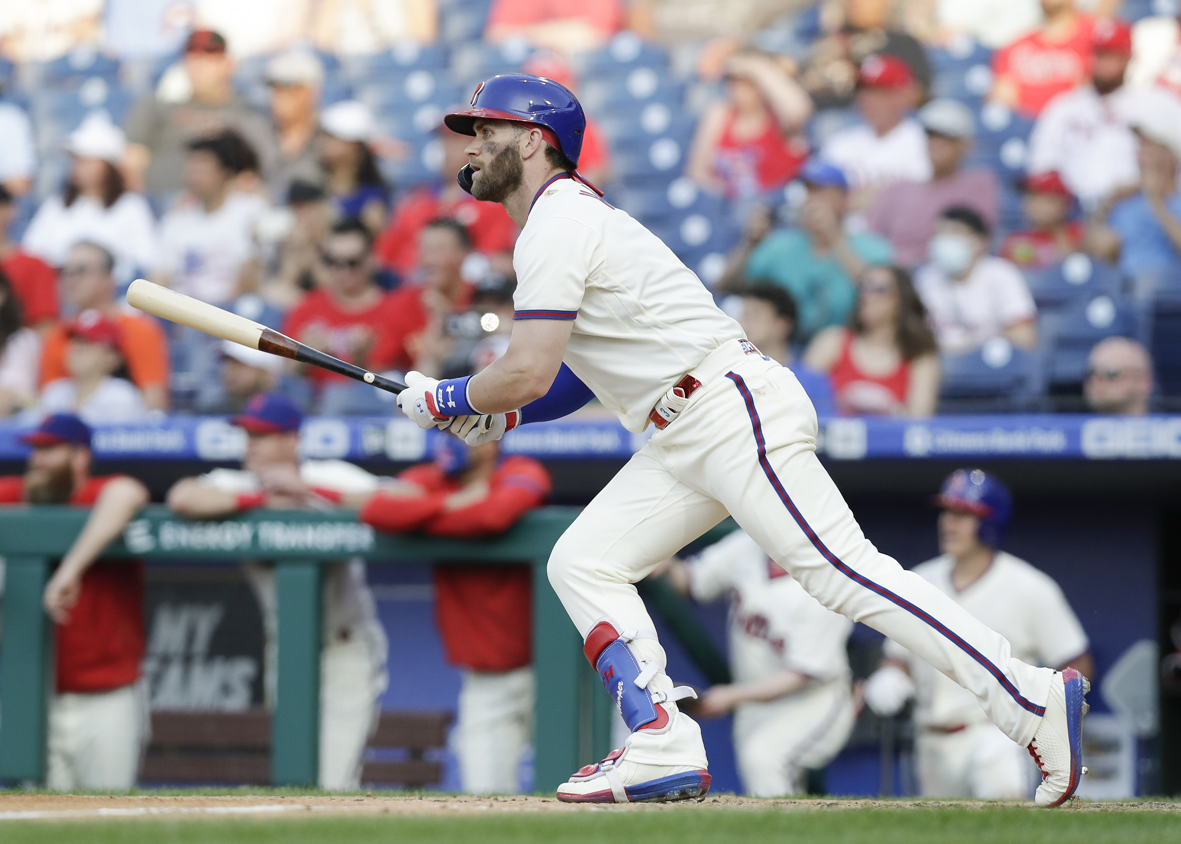 If Phillies don't re-sign J.T. Realmuto, will they alienate Bryce Harper?