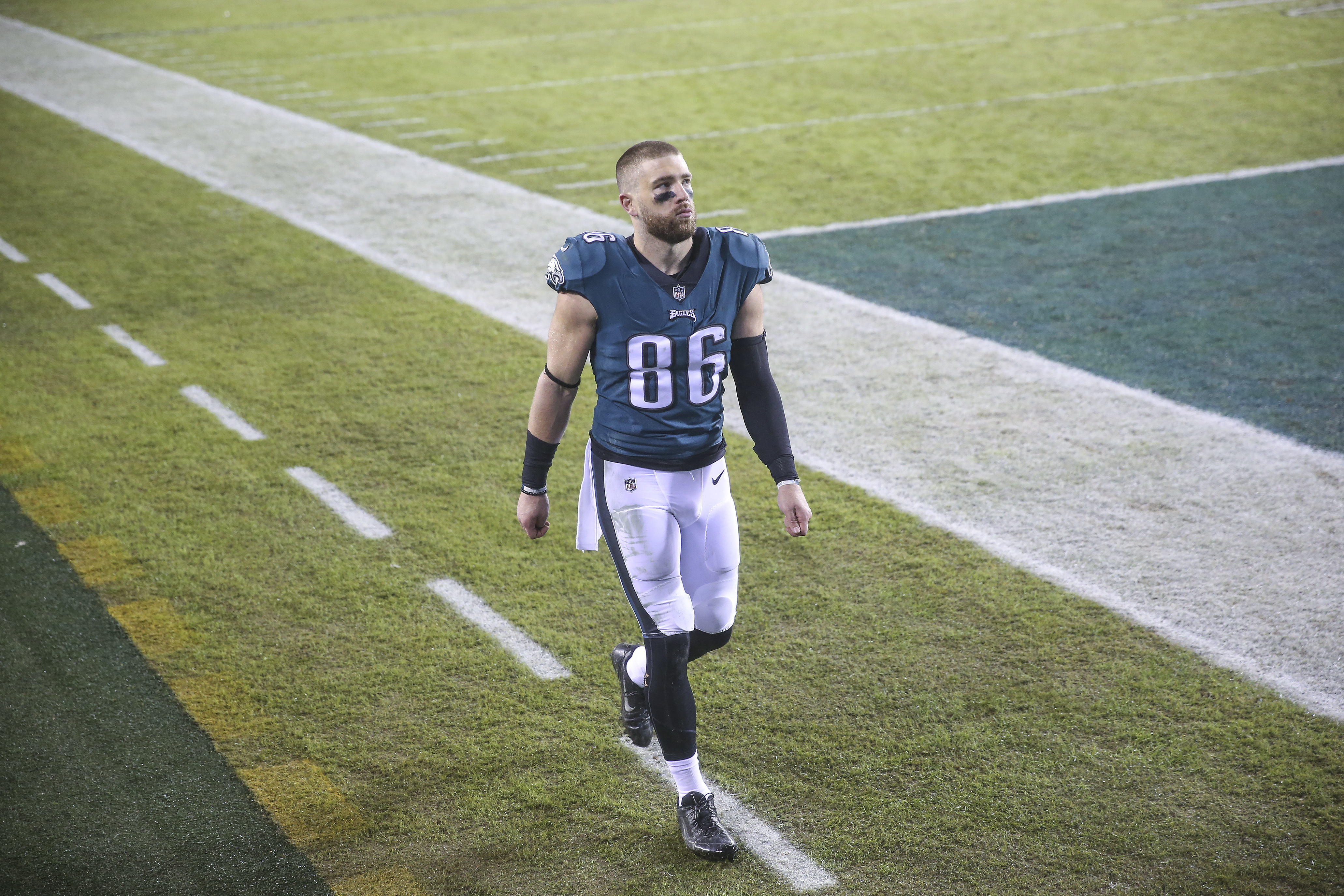 Bills 'close to a deal' for Zach Ertz, says Eagles play-by-play