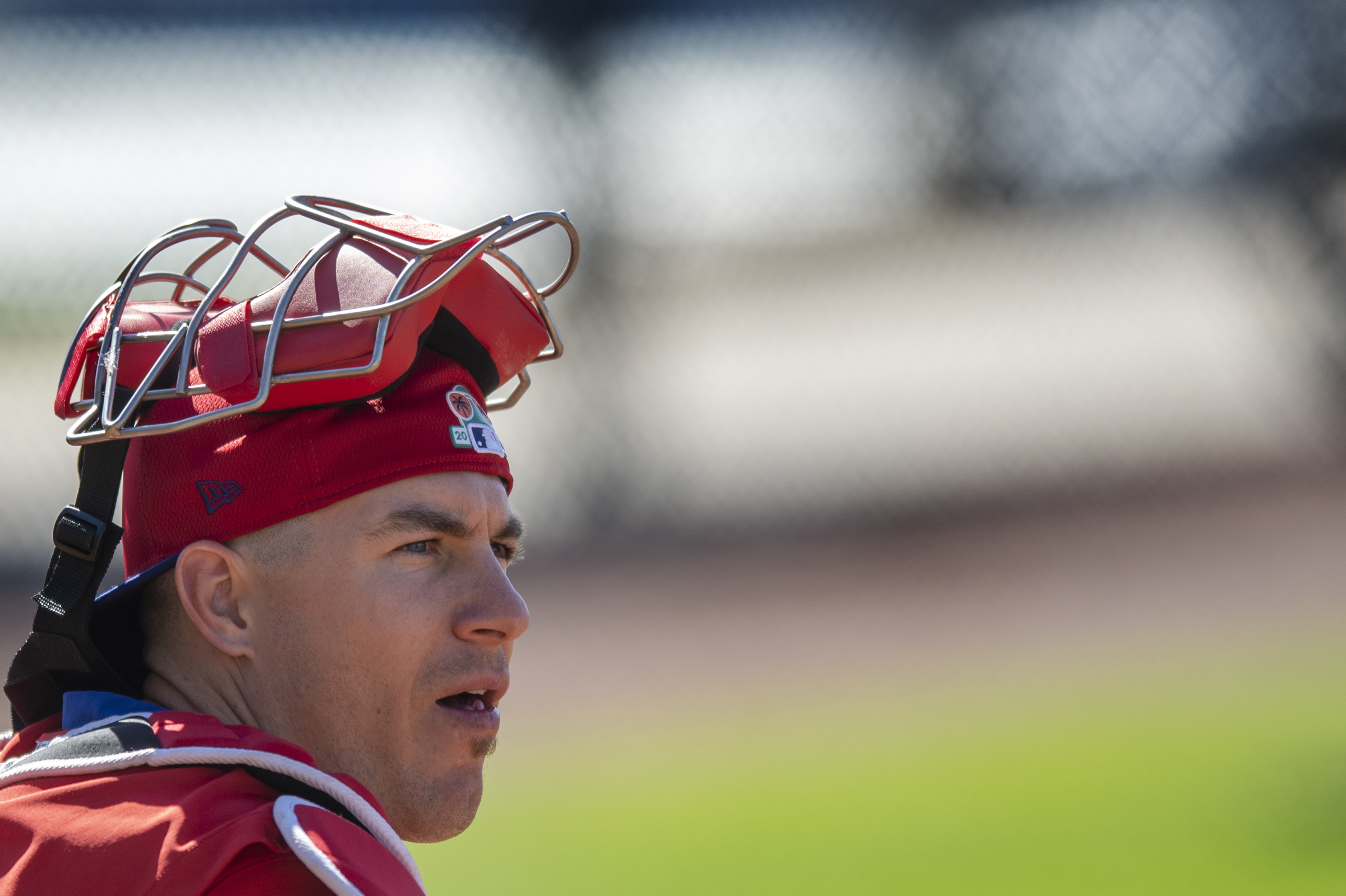 Baseball notes: Phillies catcher J.T. Realmuto breaks thumb