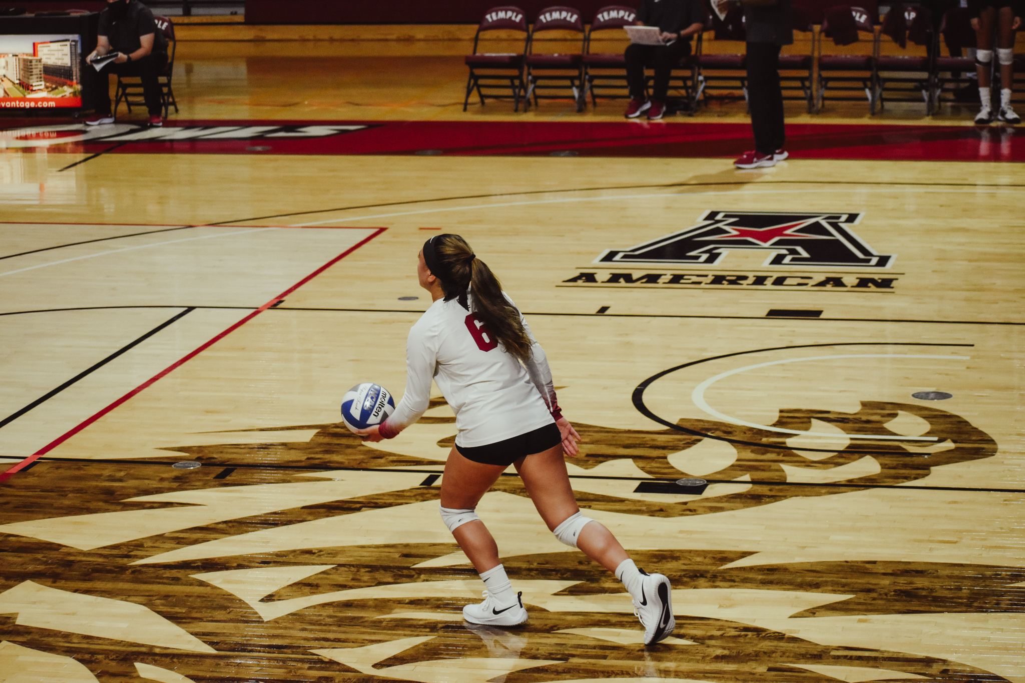 Temple university discount volleyball coach linda