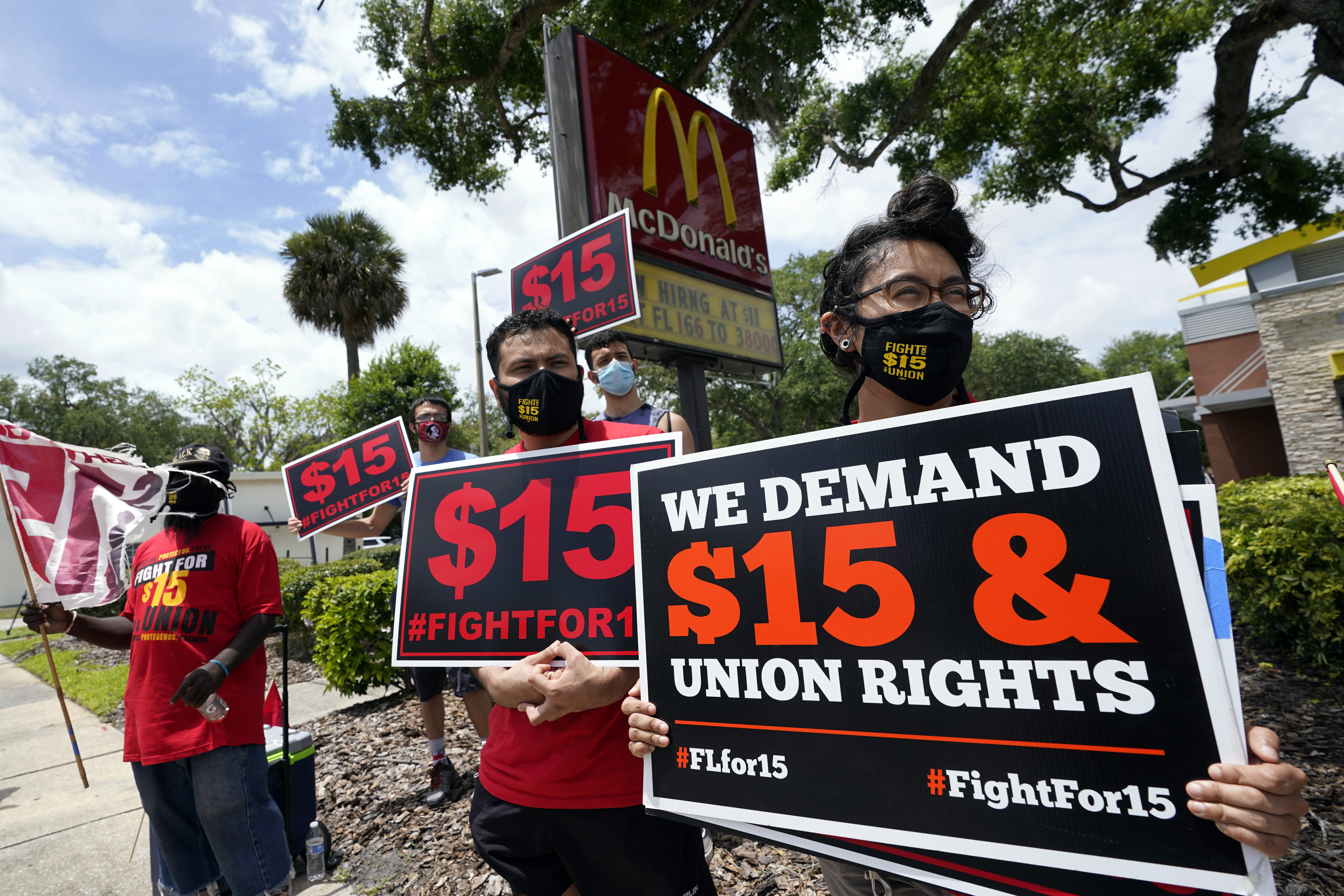 n-j-s-minimum-wage-rises-to-13-an-hour-on-its-way-to-15