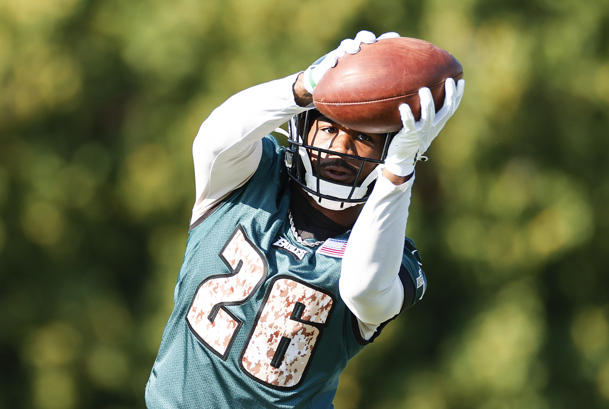 Eagles right guard Brandon Brooks has had three major injuries in three  years, and turns 32 in August