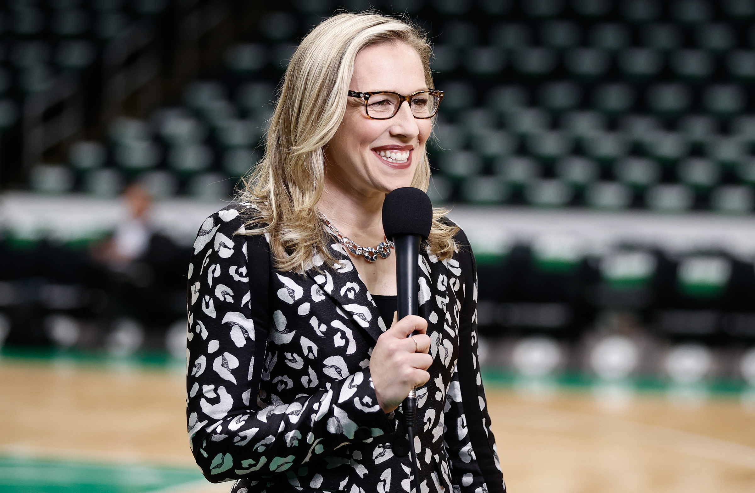 Kate Scott of Philadelphia 76ers among Fox women's World Cup 2023 TV  broadcasters