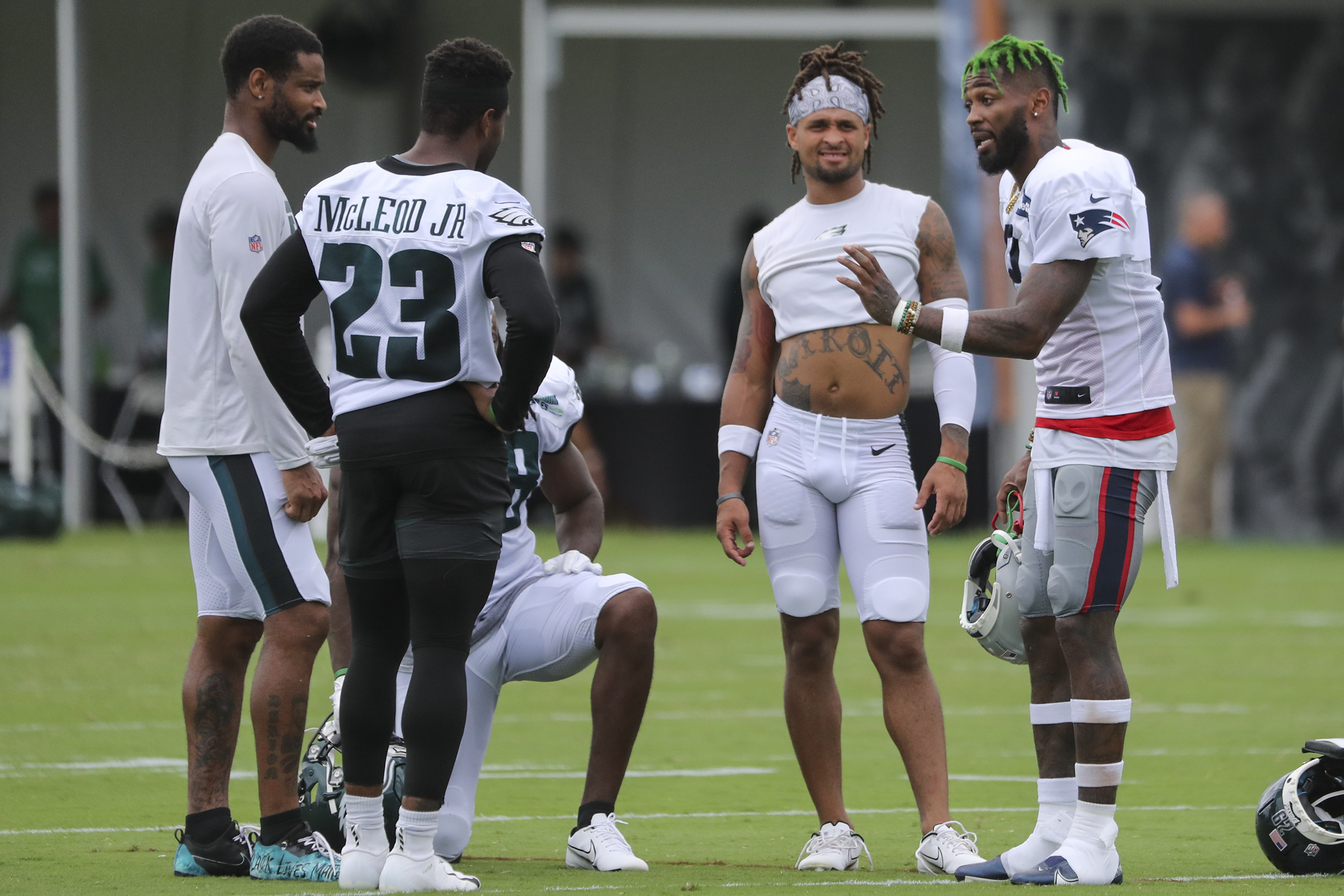 NFL rumors: Ex-Eagles safety Jalen Mills involved in dust-up at Patriots  training camp 