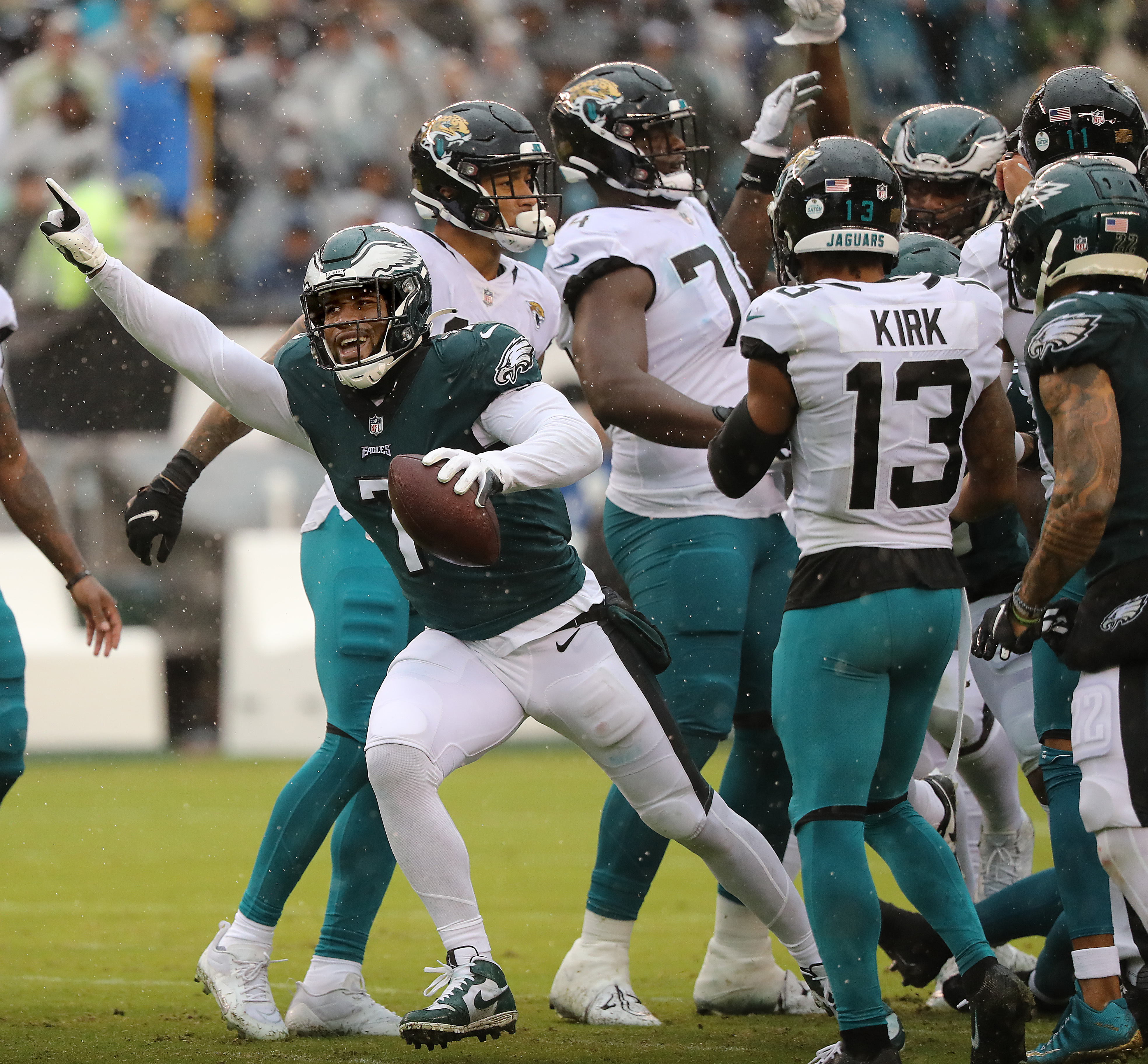 Haason Reddick causes havoc to the Jaguars in a turnover-filled day for the  Eagles